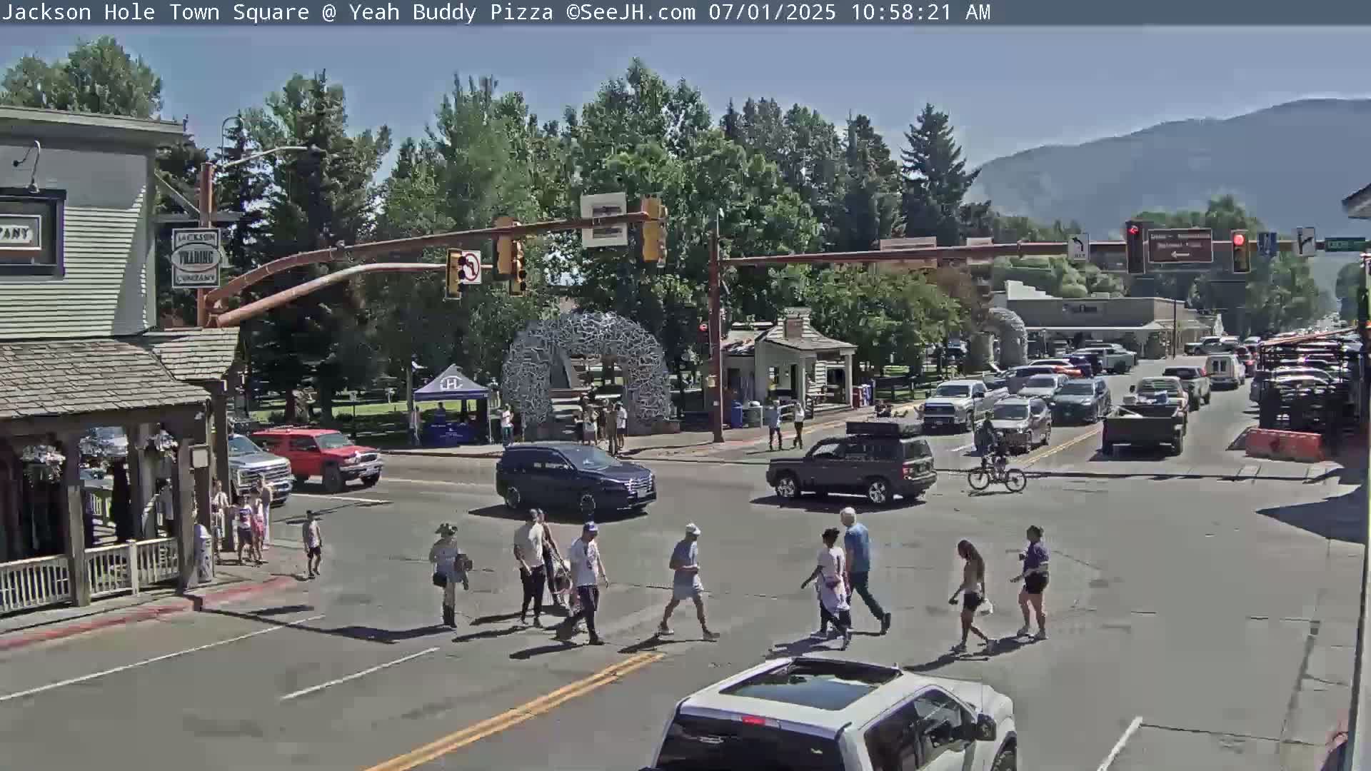 Jackson Hole, Jackson Town Square Live Cam - Jackson, Teton, Wyoming, USA