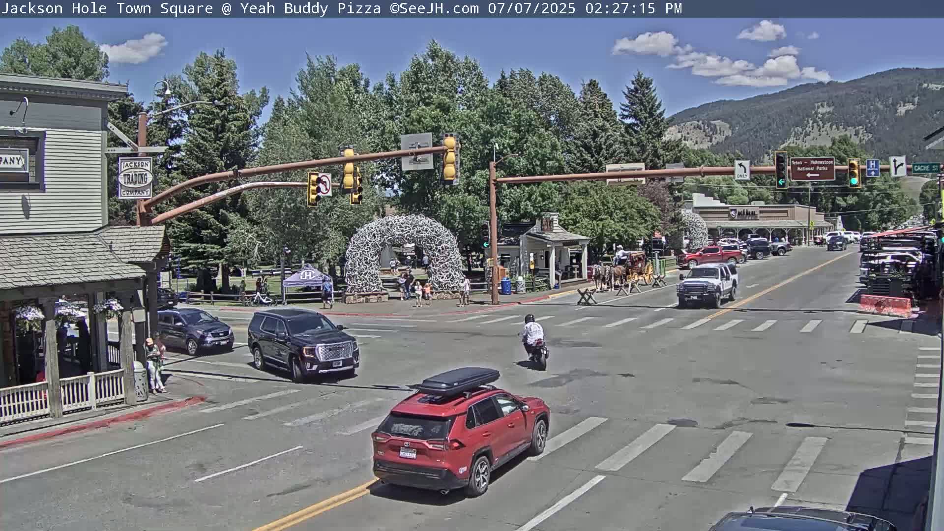 Jackson Hole, Jackson Town Square Live Cam - Jackson, Teton, Wyoming, USA