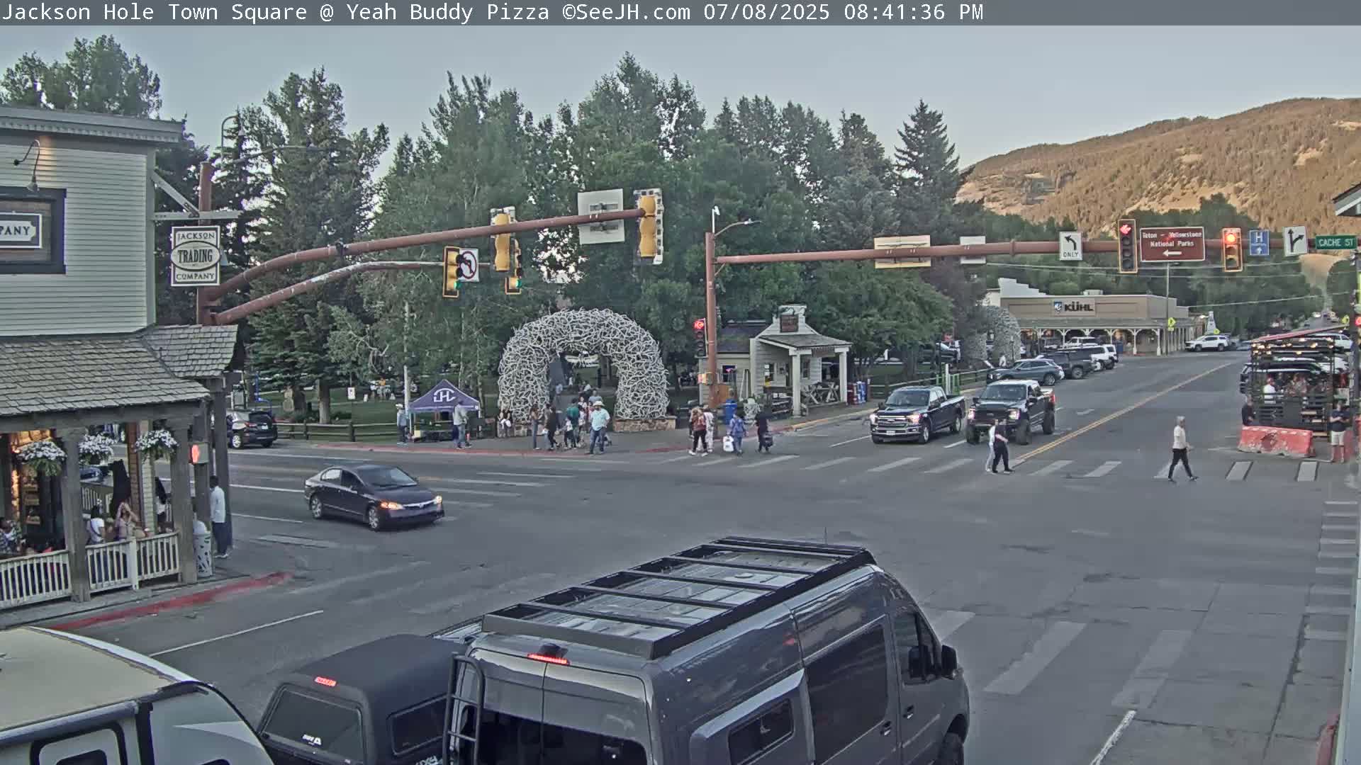 Jackson Hole, Jackson Town Square Live Cam - Jackson, Teton, Wyoming, USA