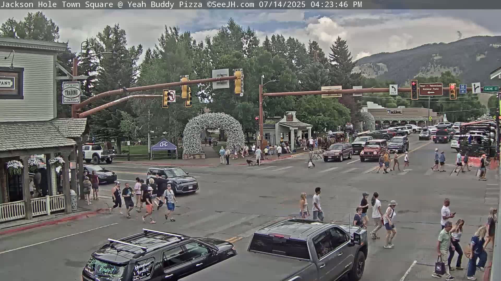 Jackson Hole, Jackson Town Square Live Cam - Jackson, Teton, Wyoming, USA