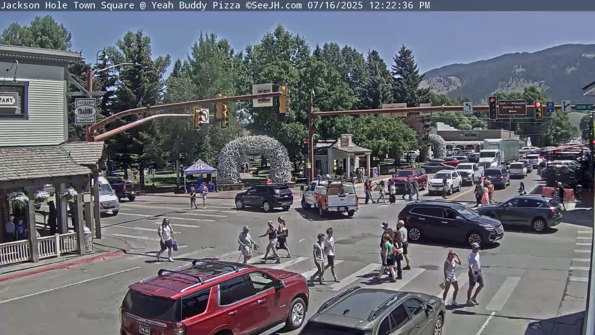 Jackson Hole, Jackson Town Square Live Cam - Jackson, Teton, Wyoming, USA