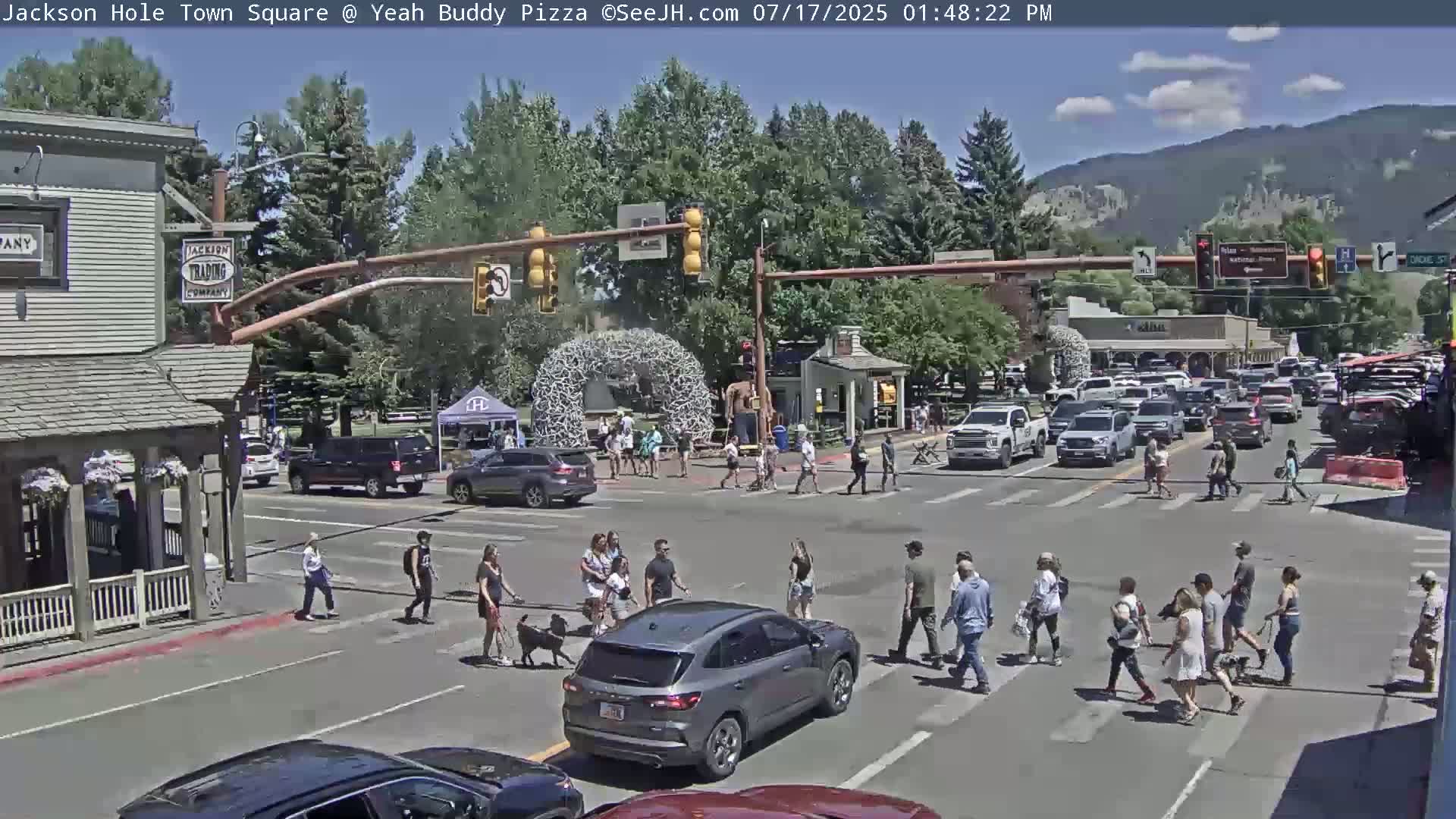 Jackson Hole, Jackson Town Square Live Cam - Jackson, Teton, Wyoming, USA