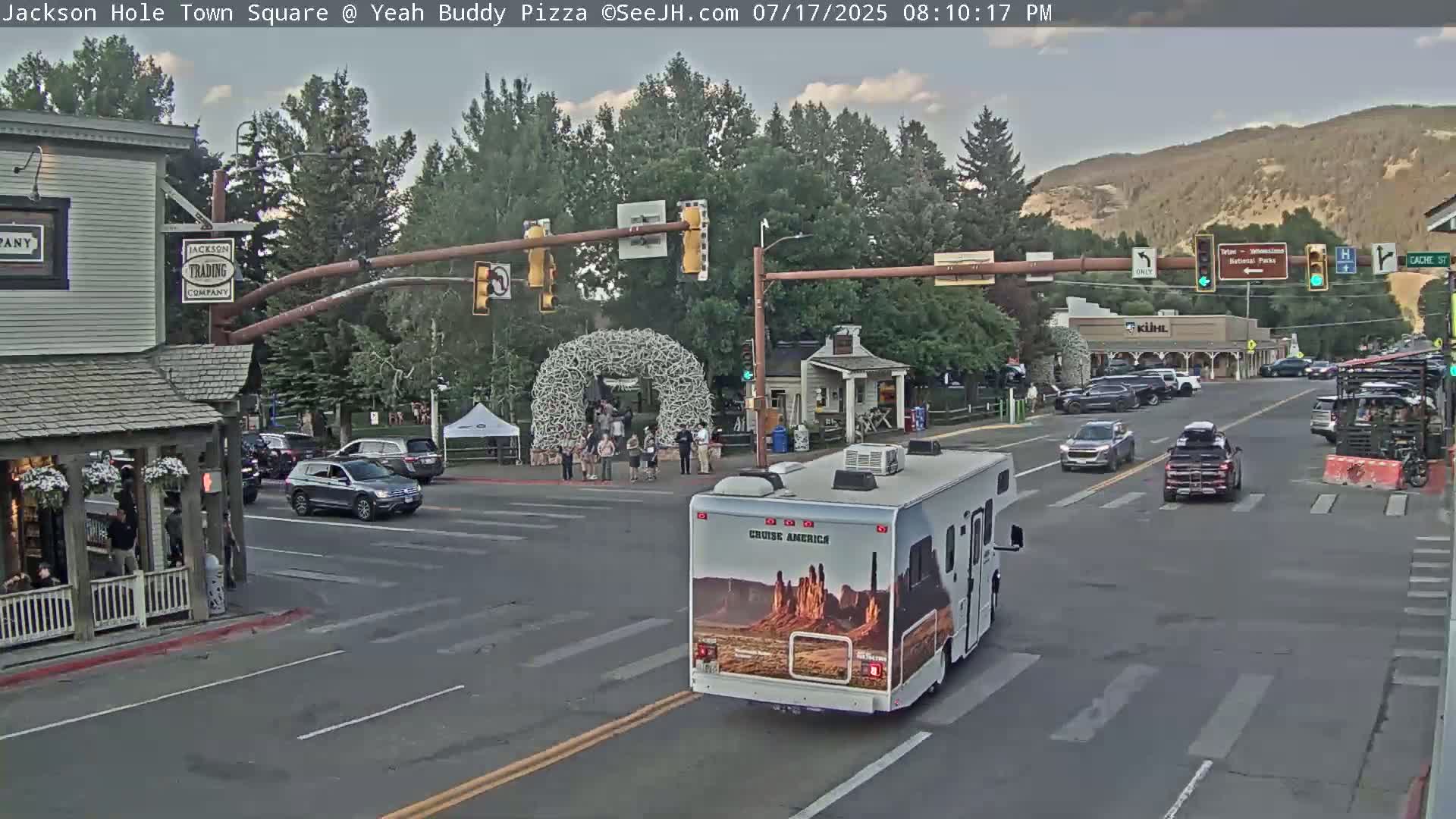 Jackson Hole, Jackson Town Square Live Cam - Jackson, Teton, Wyoming, USA