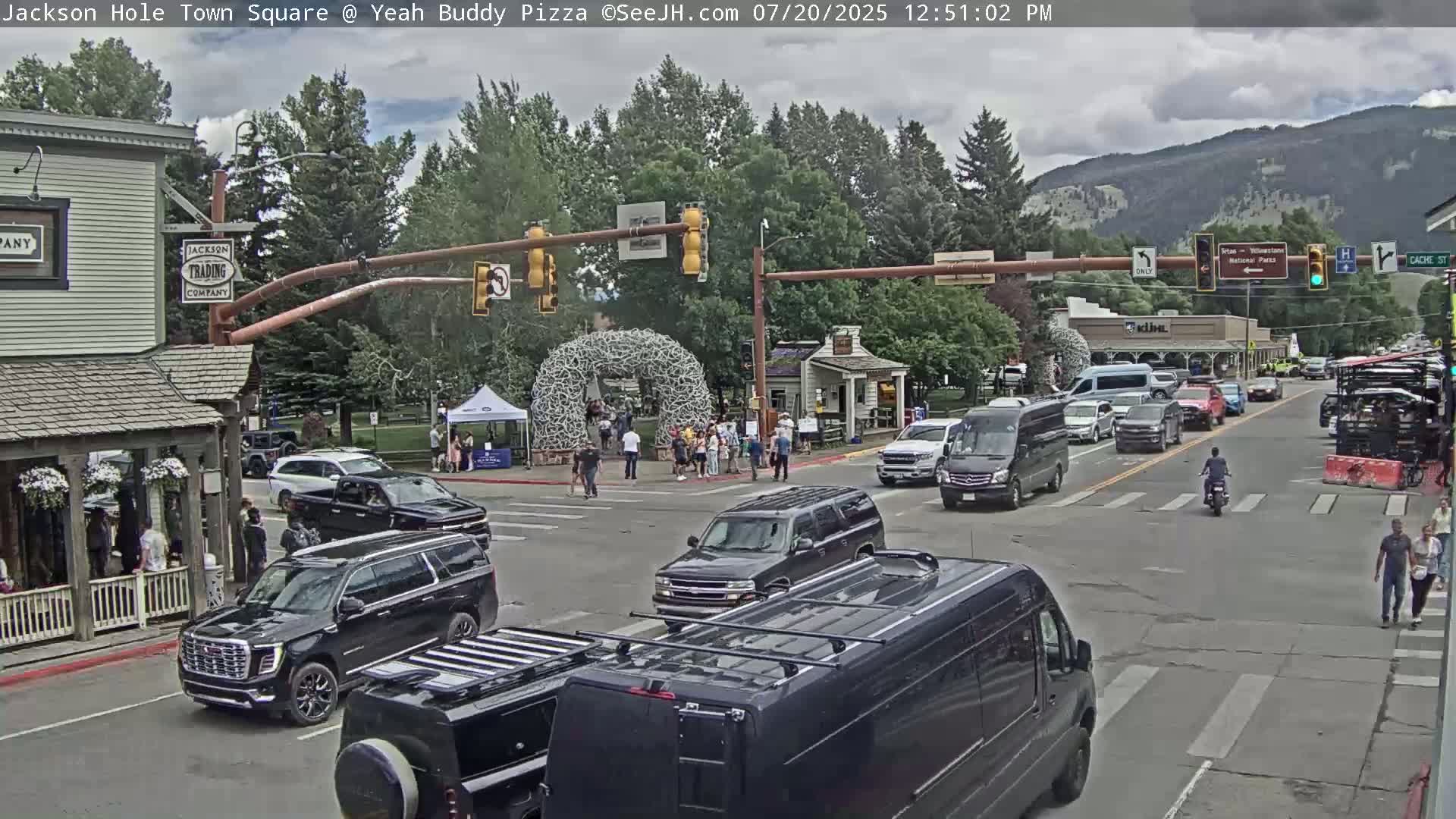 Jackson Hole, Jackson Town Square Live Cam - Jackson, Teton, Wyoming, USA
