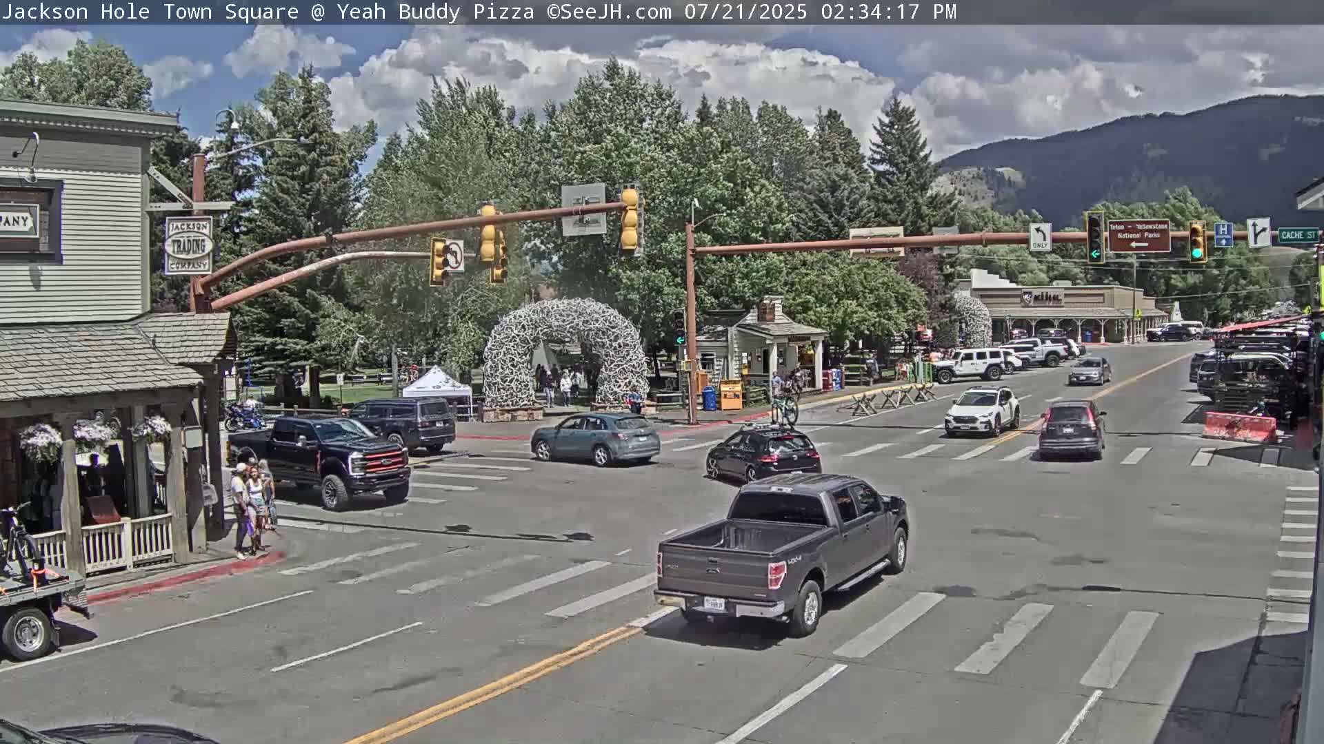 Jackson Hole, Jackson Town Square Live Cam - Jackson, Teton, Wyoming, USA