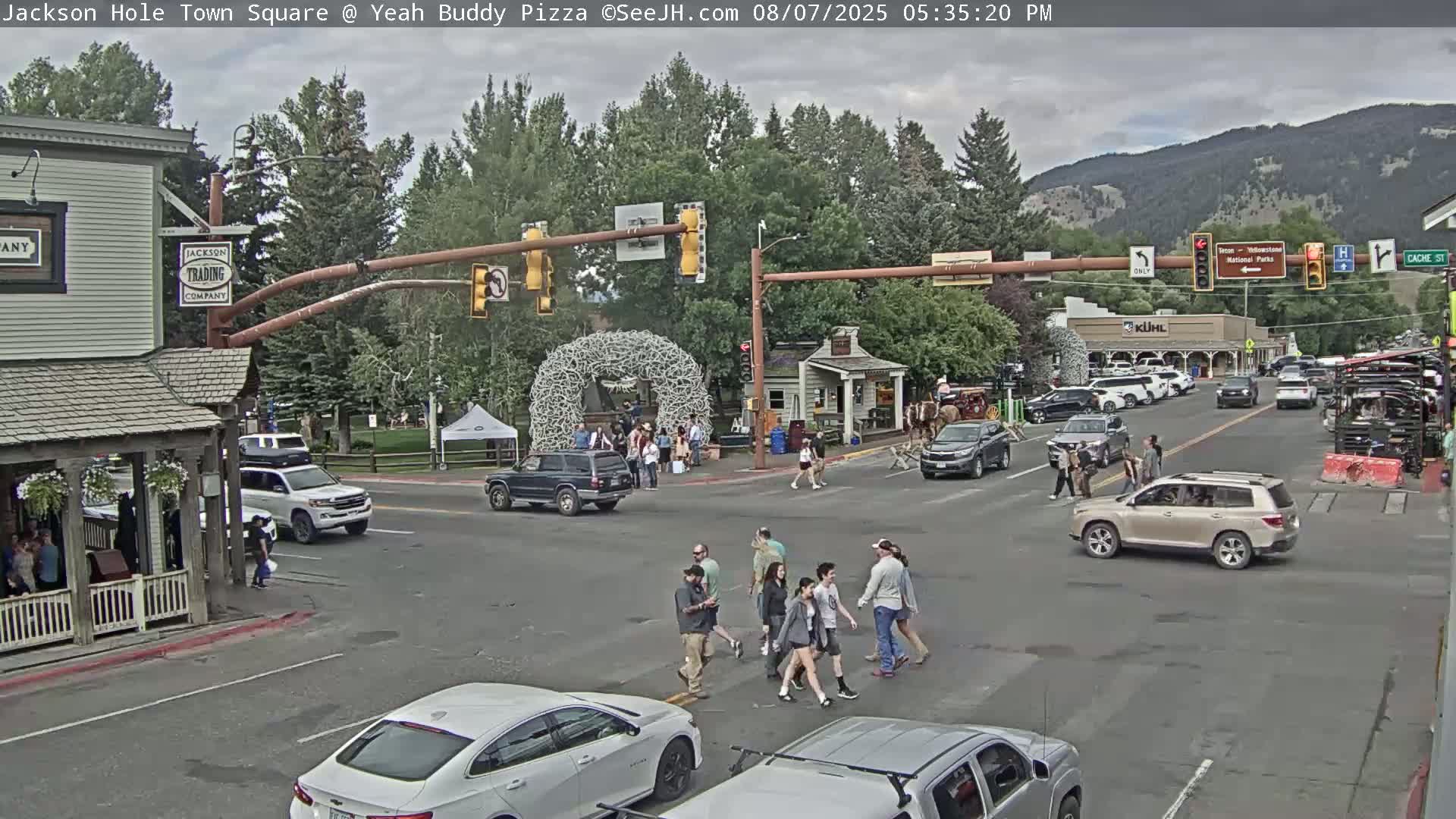 Jackson Hole, Jackson Town Square Live Cam - Jackson, Teton, Wyoming, USA