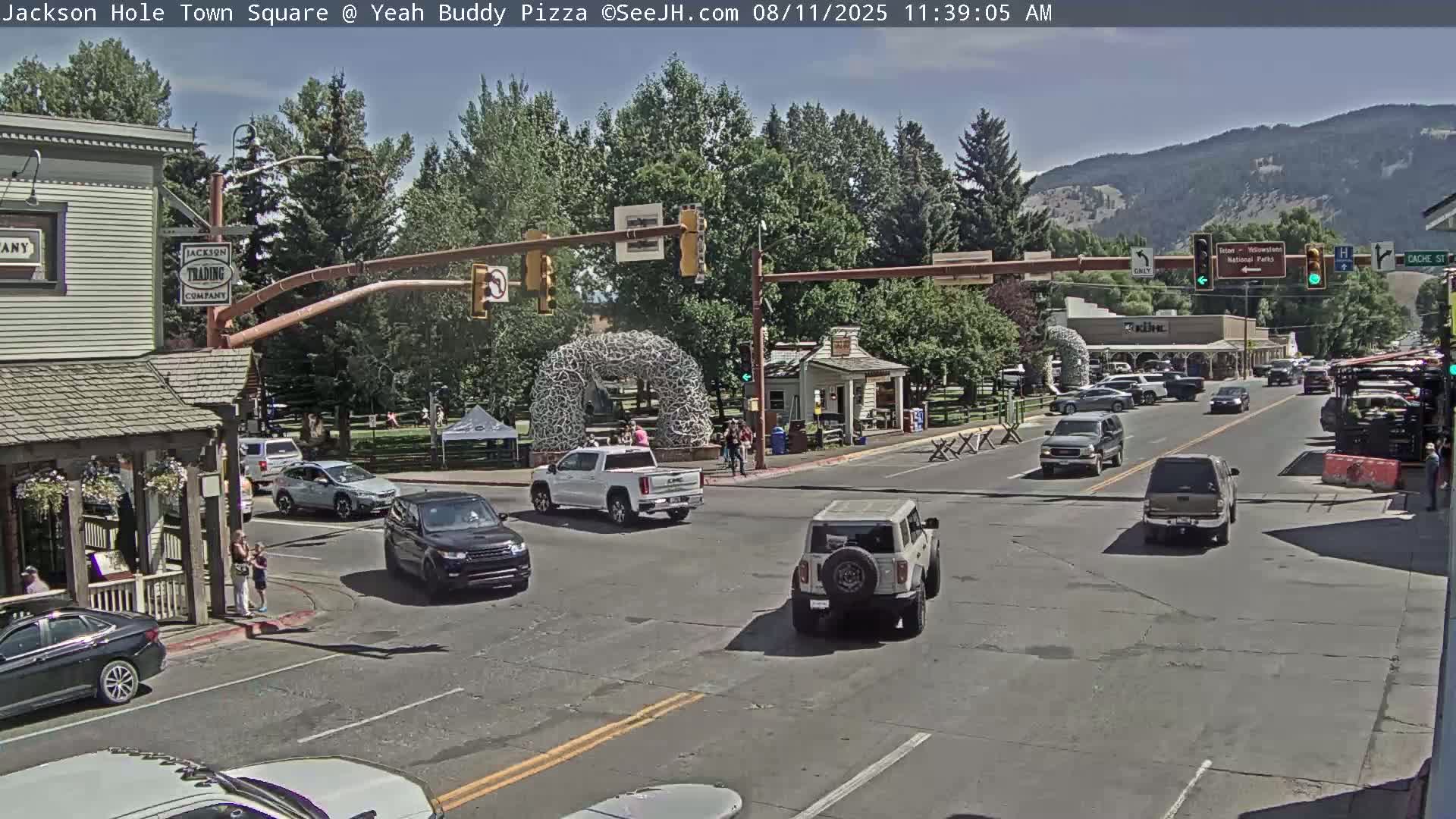 Jackson Hole, Jackson Town Square Live Cam - Jackson, Teton, Wyoming, USA
