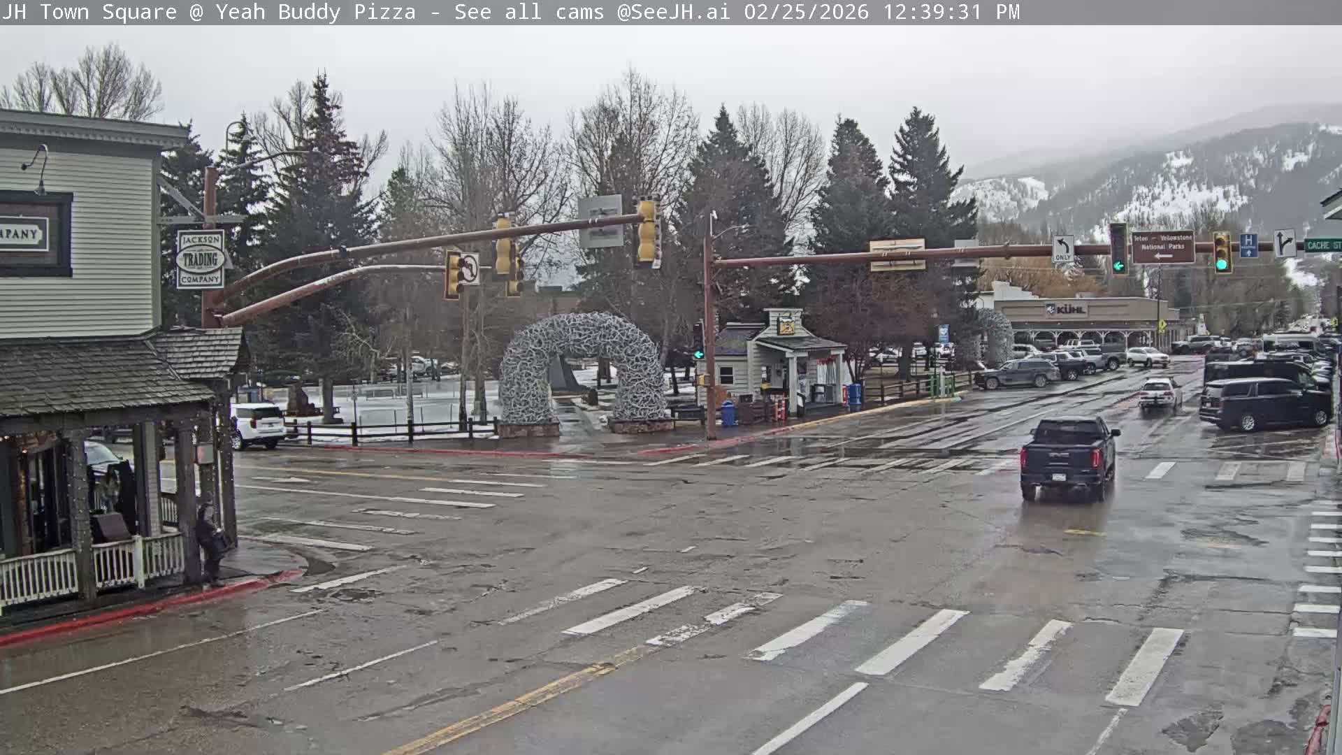 Jackson Hole, Jackson Town Square Live Cam - Jackson, Teton, Wyoming, USA