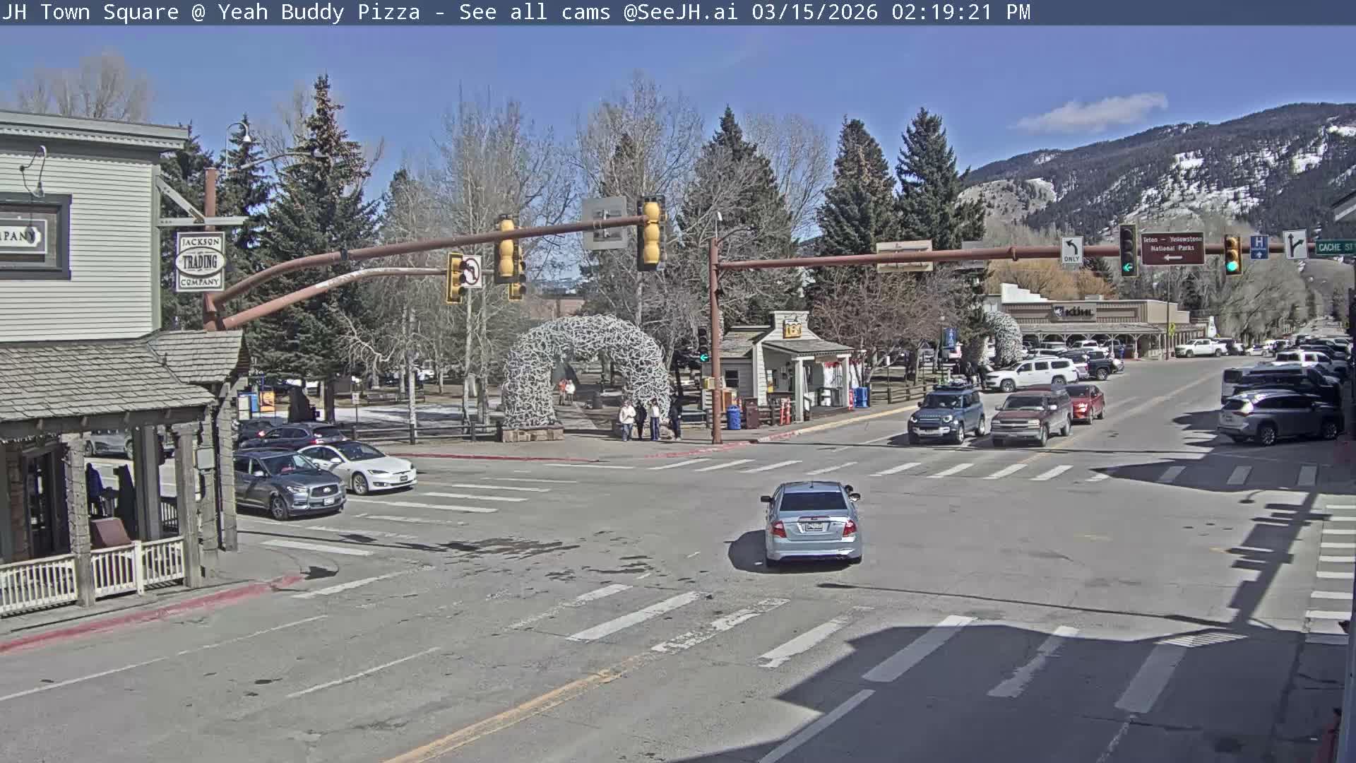 Jackson Hole, Jackson Town Square Live Cam - Jackson, Teton, Wyoming, USA