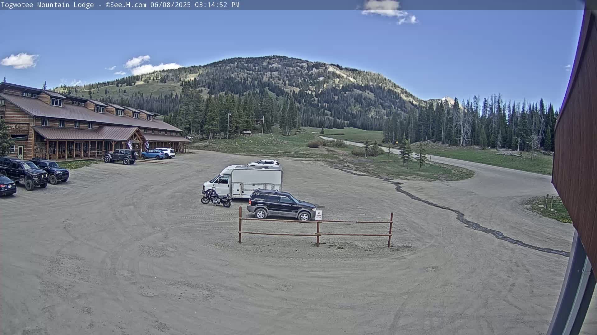 Togwotee Mountain & Mountain Lodge Live Cam - Moran, Teton, Wyoming, USA