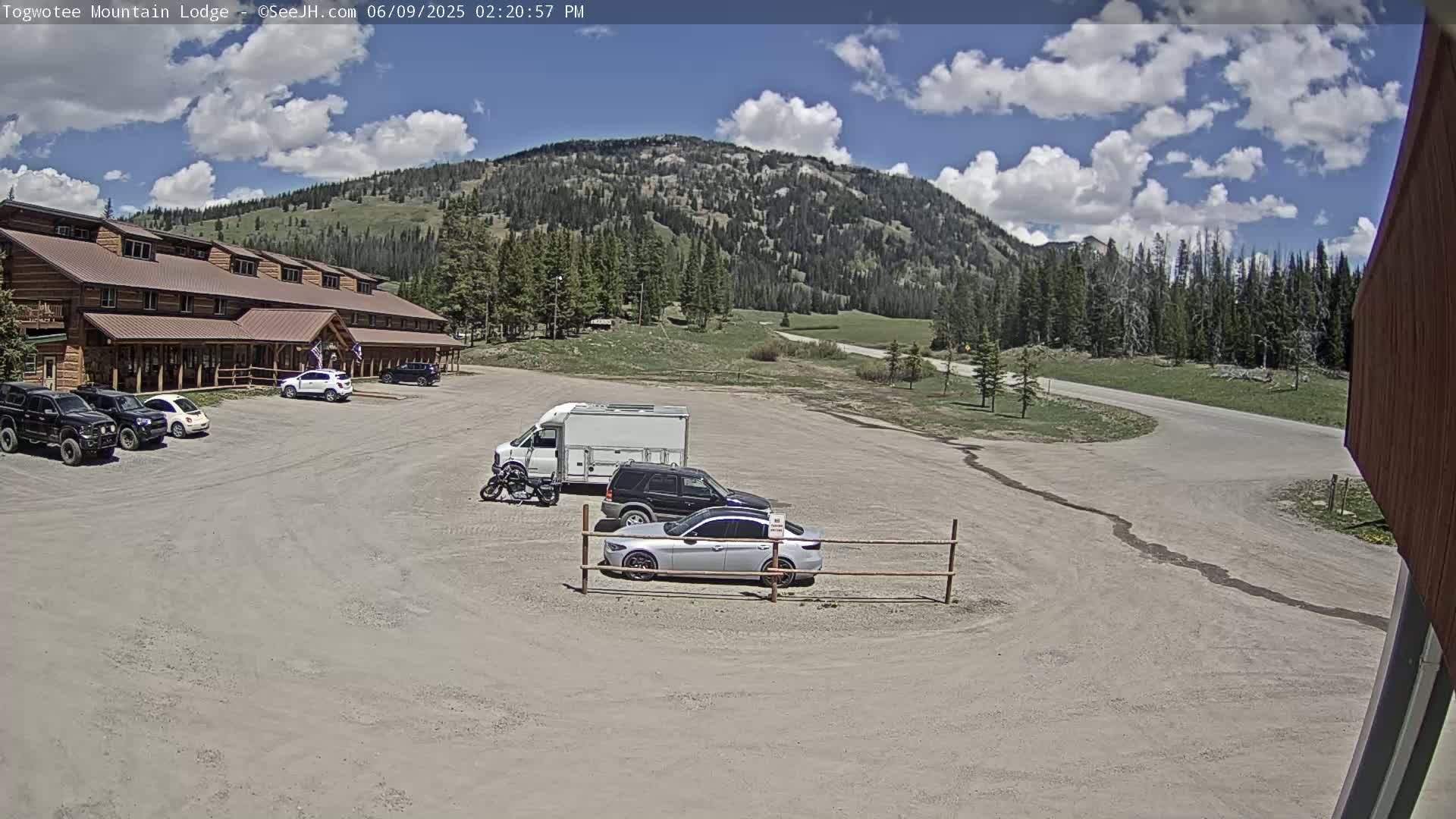 Togwotee Mountain & Mountain Lodge Live Cam - Moran, Teton, Wyoming, USA