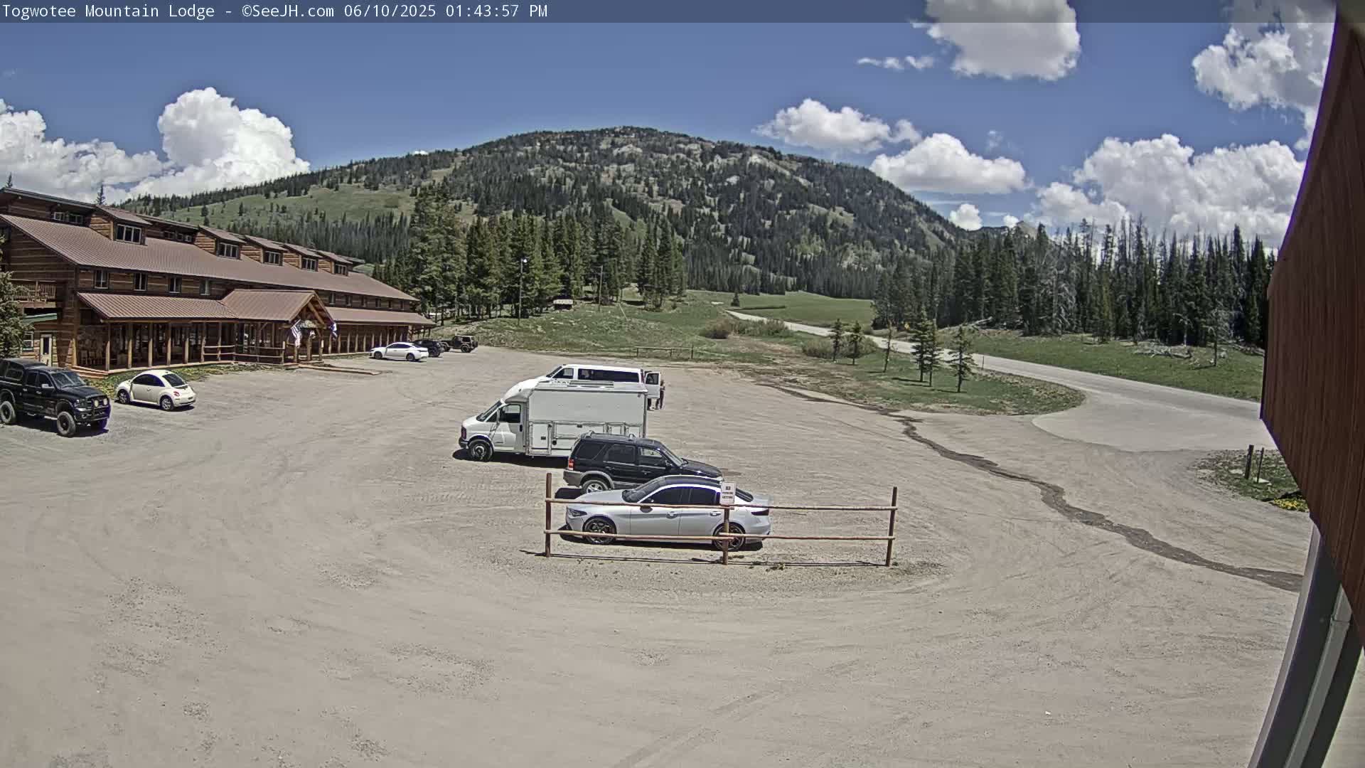 Togwotee Mountain & Mountain Lodge Live Cam - Moran, Teton, Wyoming, USA