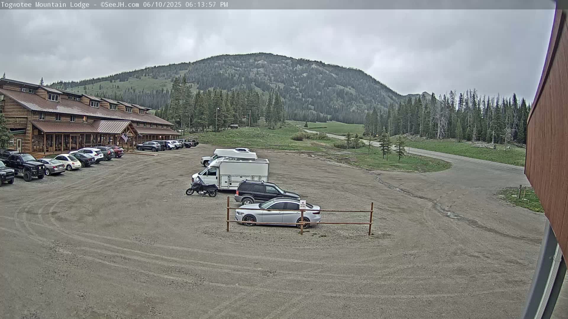 Togwotee Mountain & Mountain Lodge Live Cam - Moran, Teton, Wyoming, USA