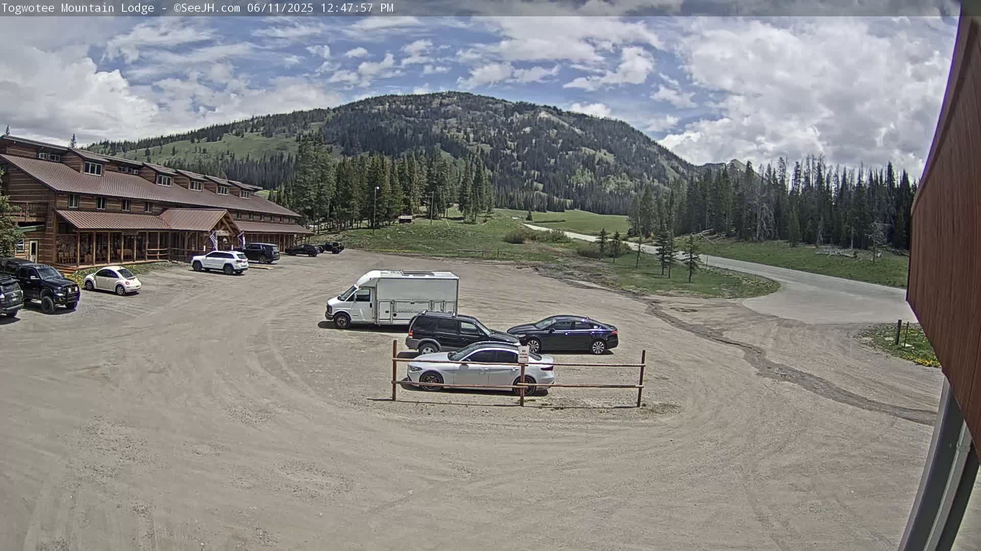 Togwotee Mountain & Mountain Lodge Live Cam - Moran, Teton, Wyoming, USA