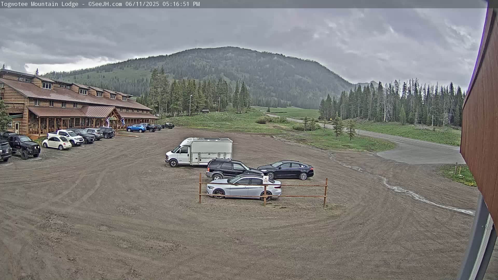Togwotee Mountain & Mountain Lodge Live Cam - Moran, Teton, Wyoming, USA