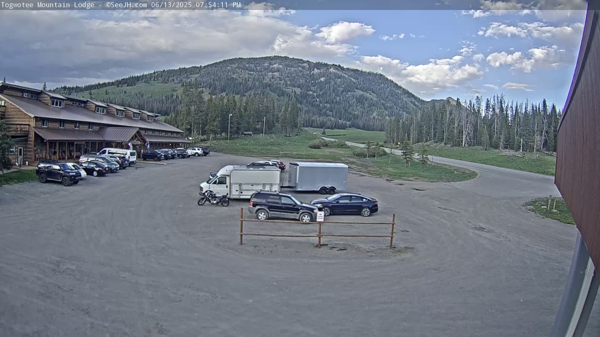 Togwotee Mountain & Mountain Lodge Live Cam - Moran, Teton, Wyoming, USA