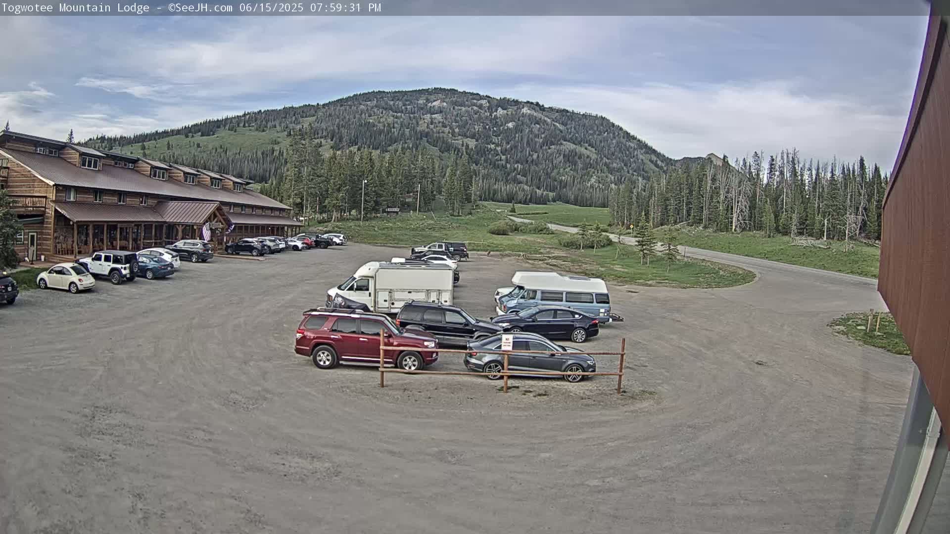Togwotee Mountain & Mountain Lodge Live Cam - Moran, Teton, Wyoming, USA