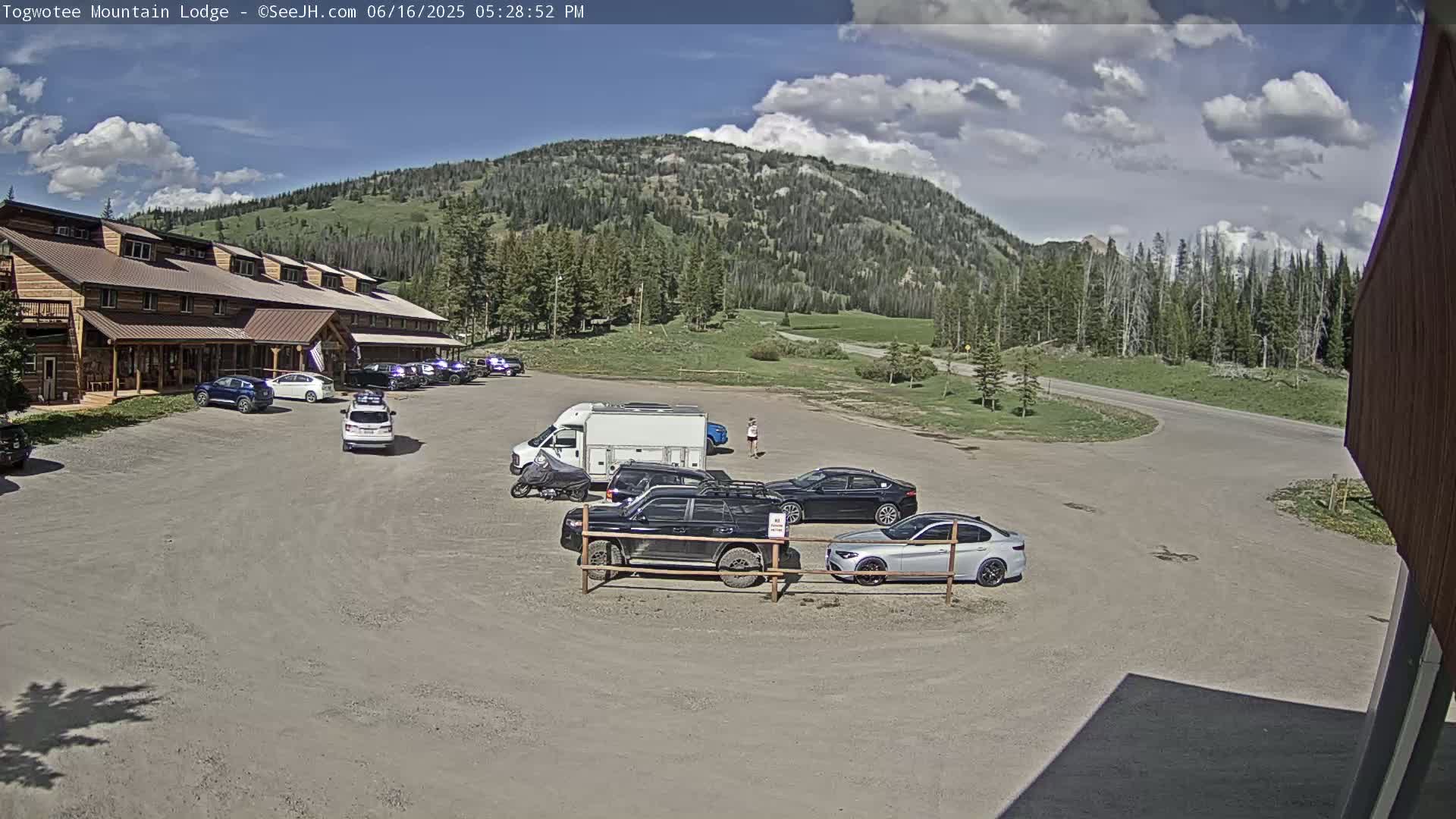 Togwotee Mountain & Mountain Lodge Live Cam - Moran, Teton, Wyoming, USA