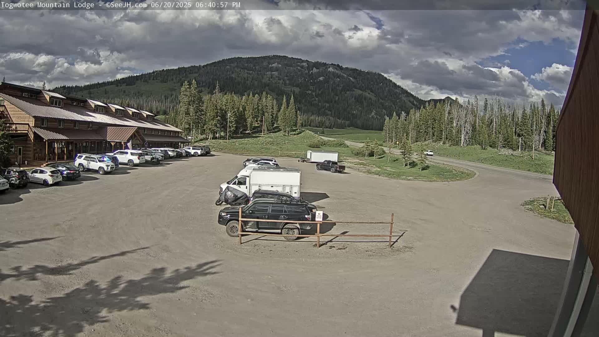 Togwotee Mountain & Mountain Lodge Live Cam - Moran, Teton, Wyoming, USA