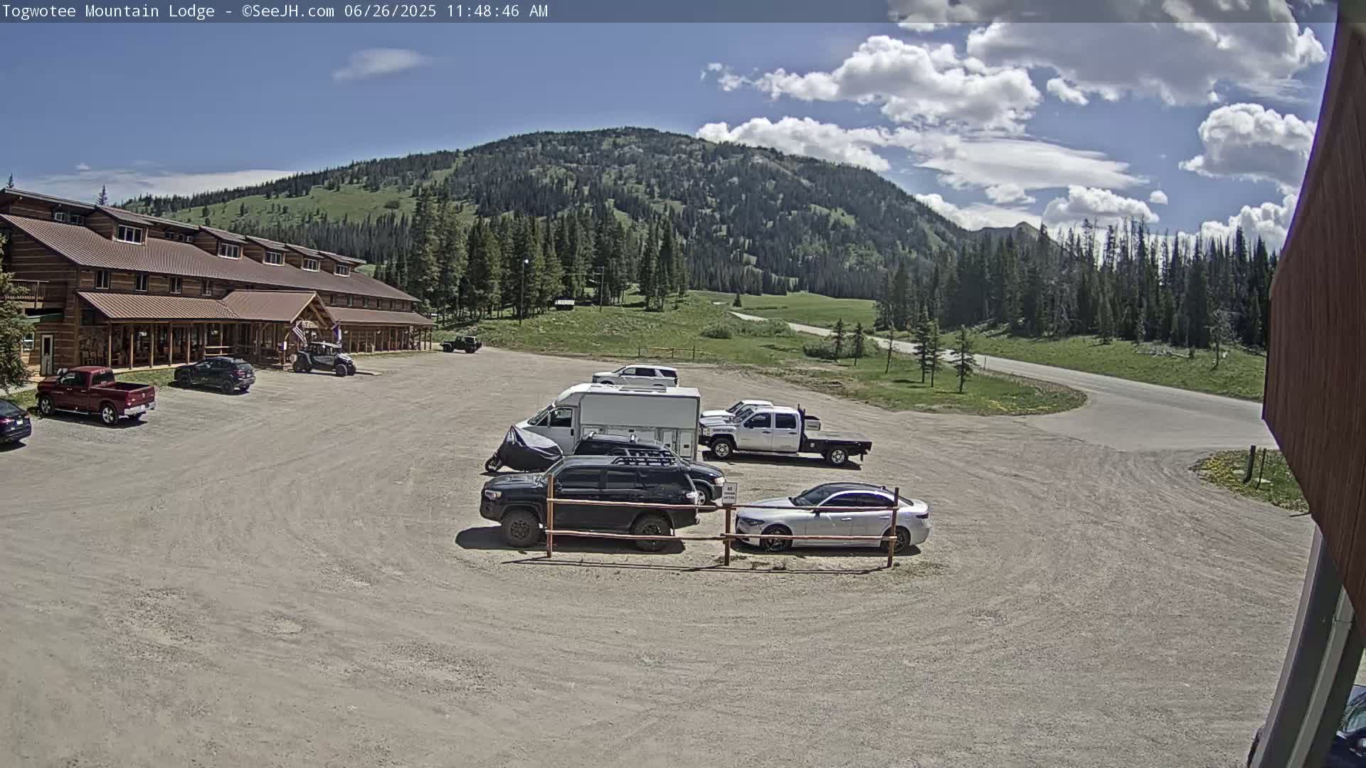 Togwotee Mountain & Mountain Lodge Live Cam - Moran, Teton, Wyoming, USA