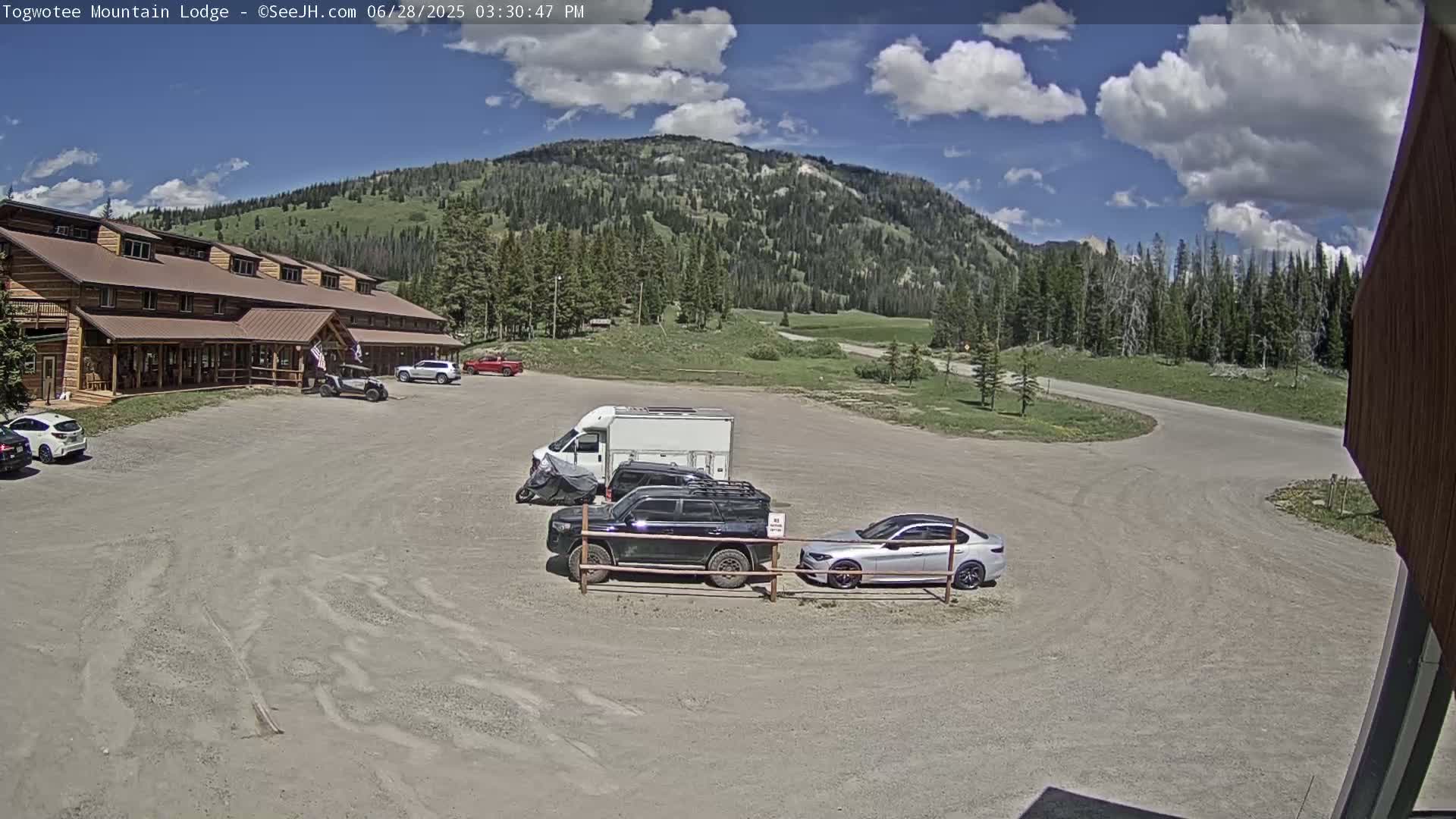 Togwotee Mountain & Mountain Lodge Live Cam - Moran, Teton, Wyoming, USA