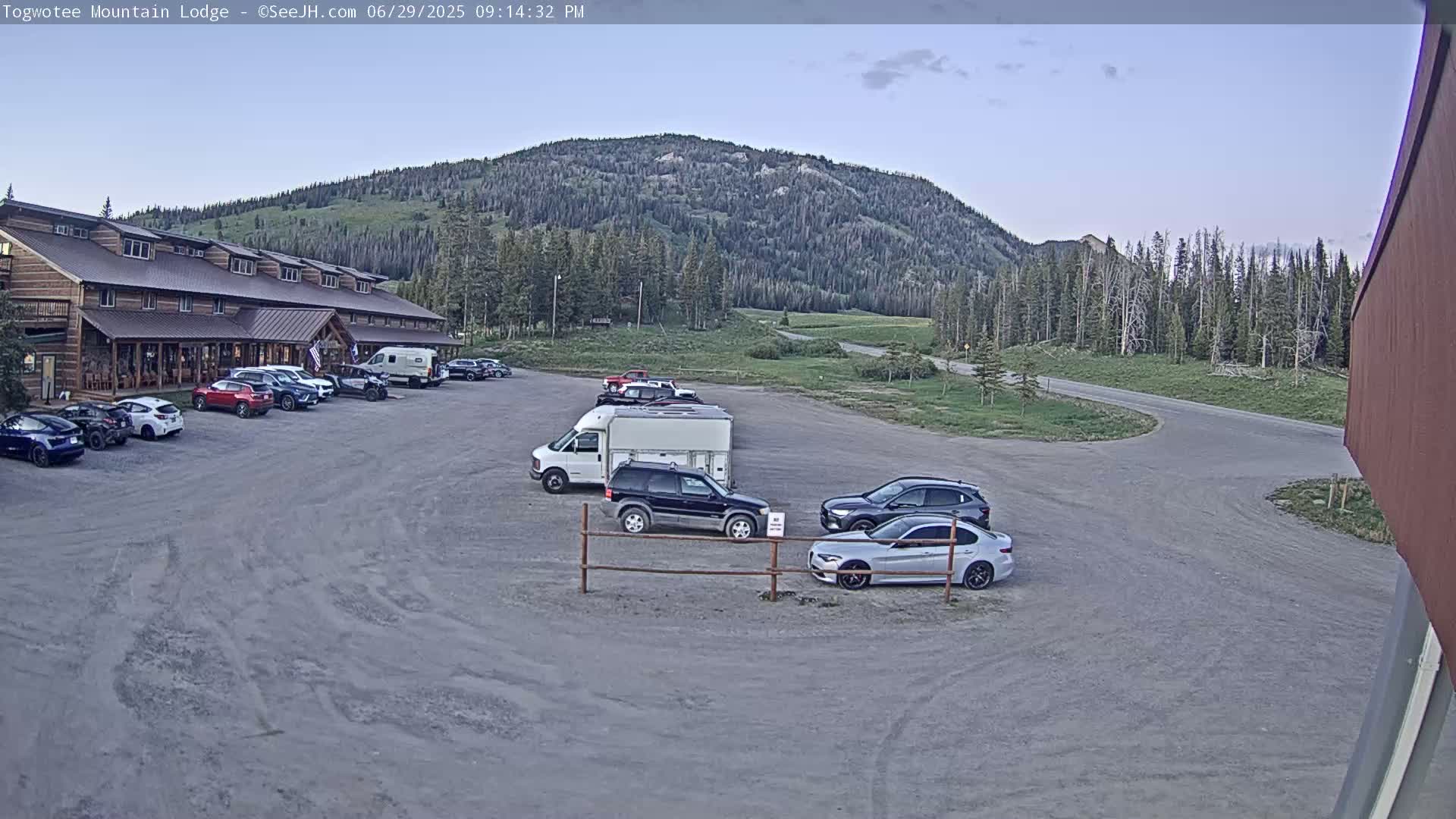 Togwotee Mountain & Mountain Lodge Live Cam - Moran, Teton, Wyoming, USA