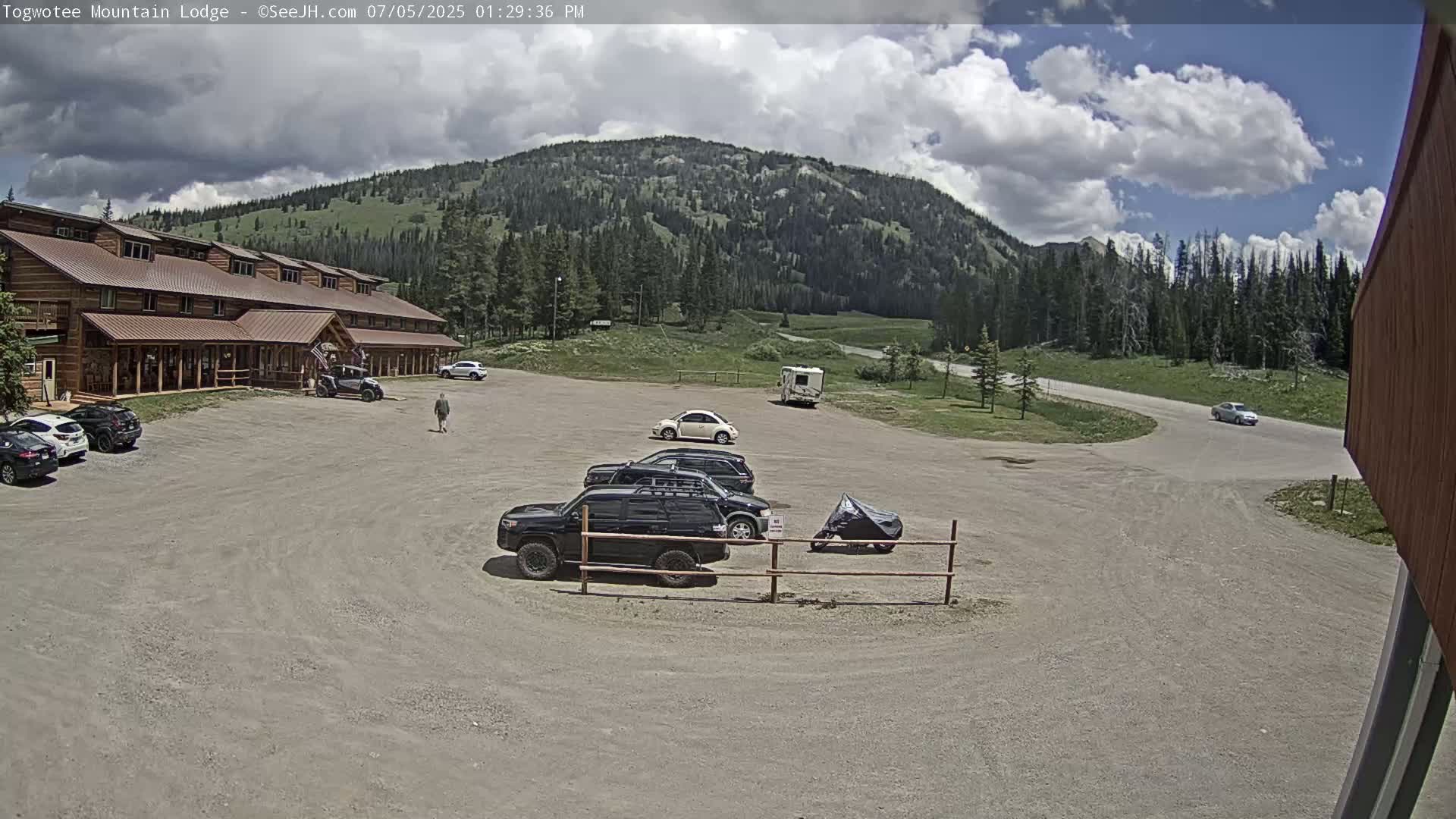 Togwotee Mountain & Mountain Lodge Live Cam - Moran, Teton, Wyoming, USA