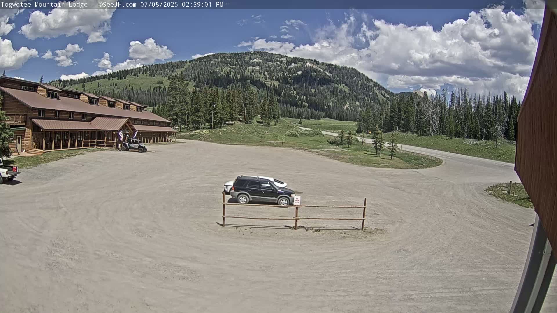 Togwotee Mountain & Mountain Lodge Live Cam - Moran, Teton, Wyoming, USA