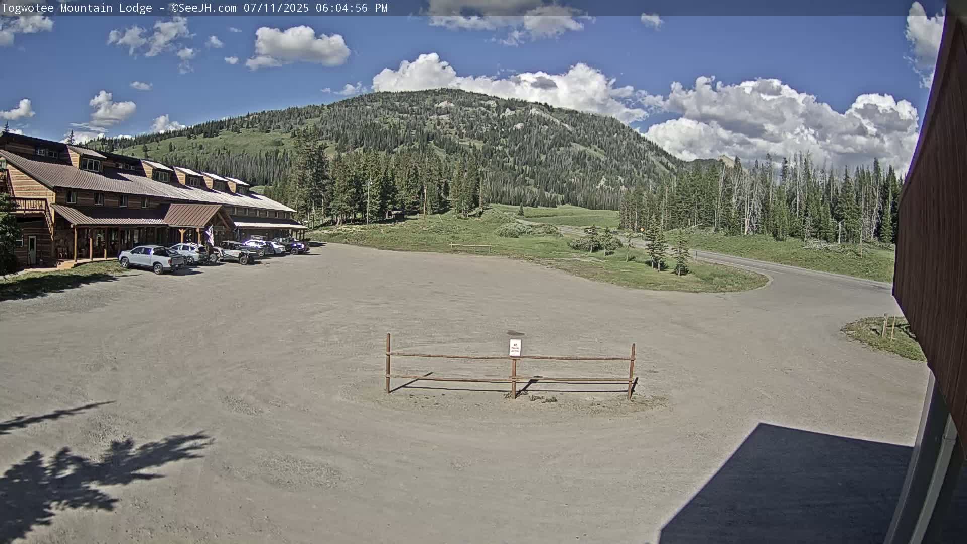 Togwotee Mountain & Mountain Lodge Live Cam - Moran, Teton, Wyoming, USA