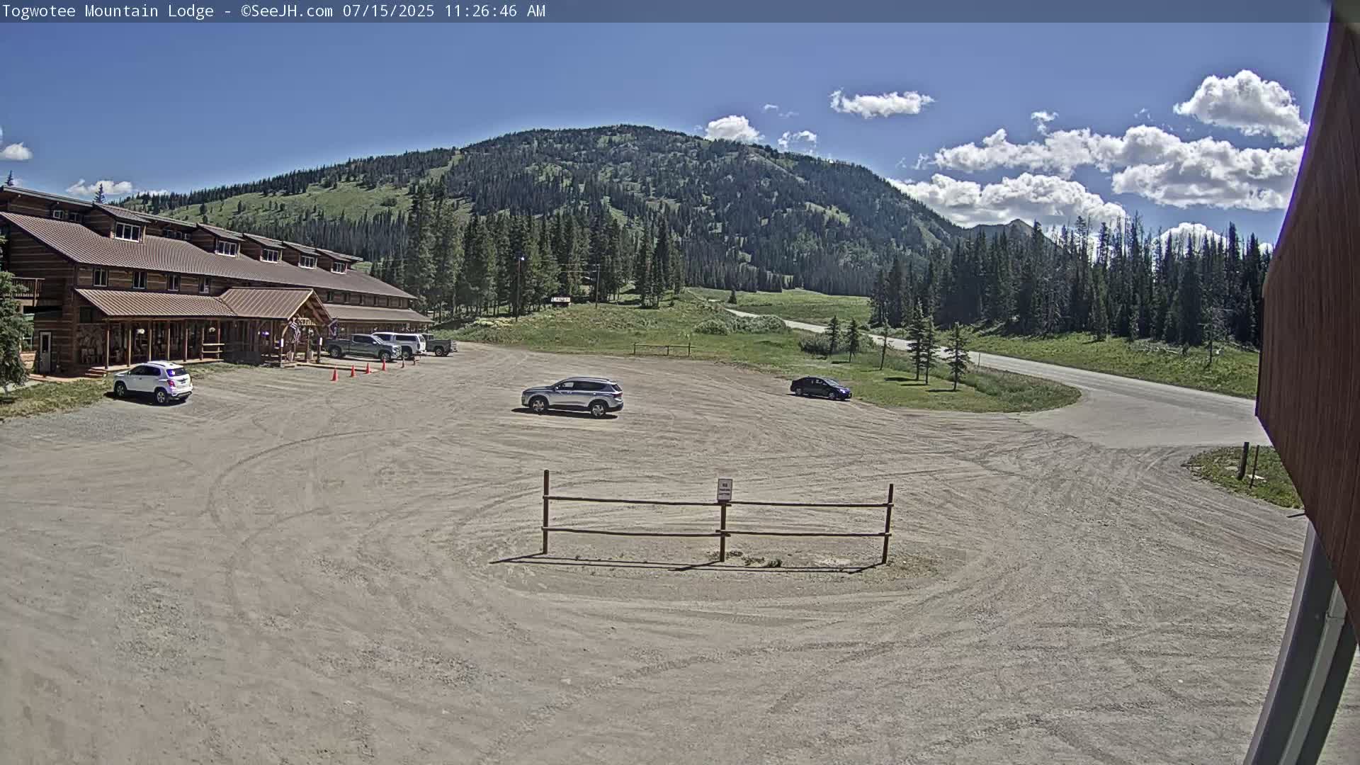 Togwotee Mountain & Mountain Lodge Live Cam - Moran, Teton, Wyoming, USA