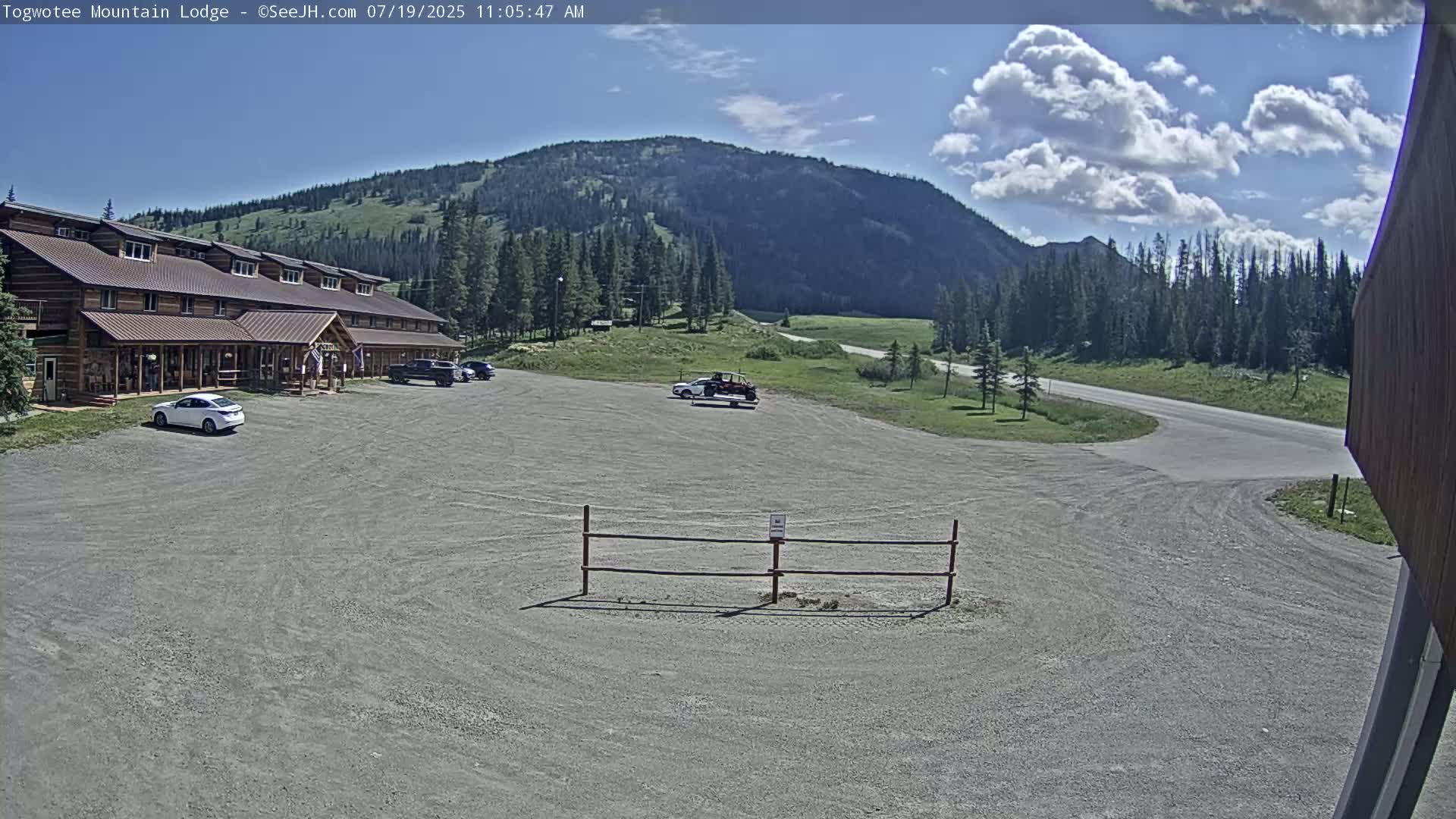 Togwotee Mountain & Mountain Lodge Live Cam - Moran, Teton, Wyoming, USA