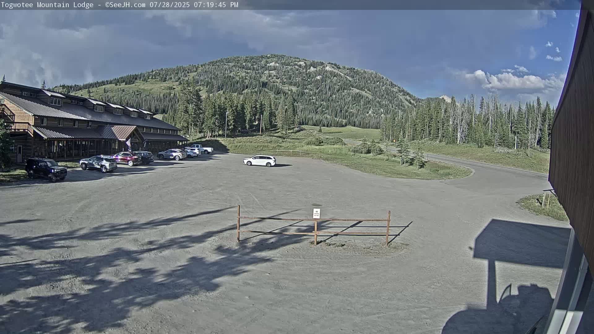 Togwotee Mountain & Mountain Lodge Live Cam - Moran, Teton, Wyoming, USA