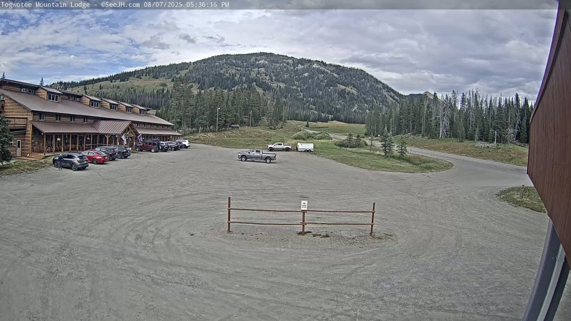 Togwotee Mountain & Mountain Lodge Live Cam - Moran, Teton, Wyoming, USA
