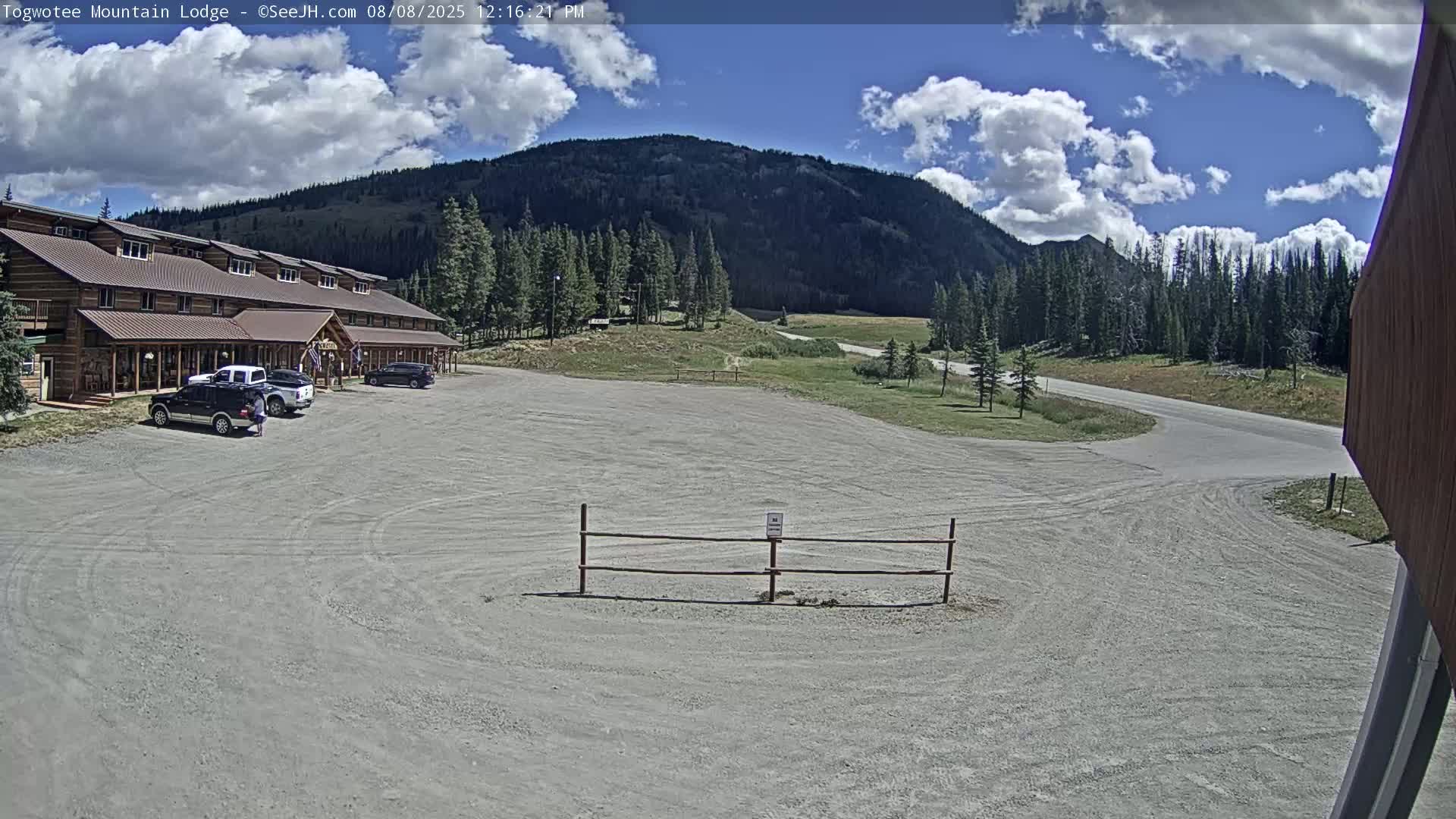Togwotee Mountain & Mountain Lodge Live Cam - Moran, Teton, Wyoming, USA