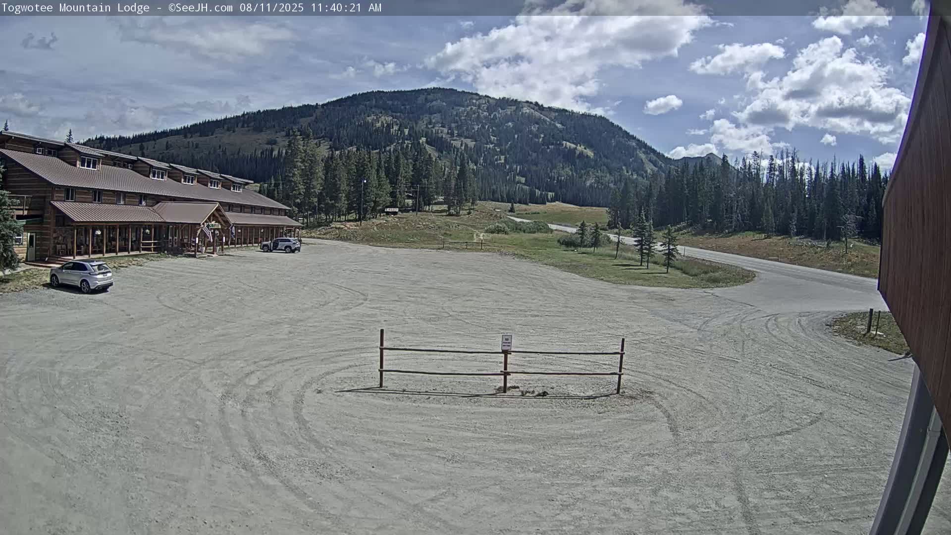 Togwotee Mountain & Mountain Lodge Live Cam - Moran, Teton, Wyoming, USA