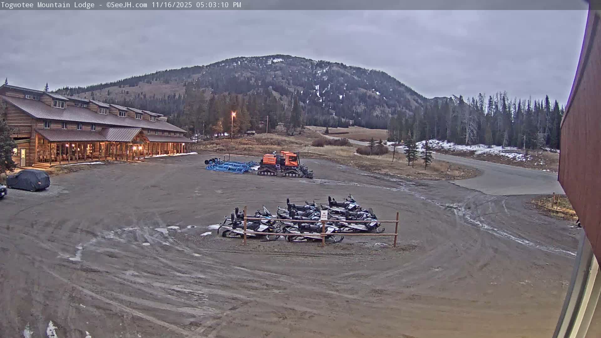Togwotee Mountain & Mountain Lodge Live Cam - Moran, Teton, Wyoming, USA