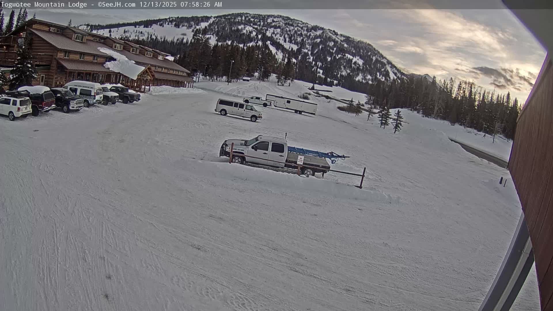 Togwotee Mountain & Mountain Lodge Live Cam - Moran, Teton, Wyoming, USA