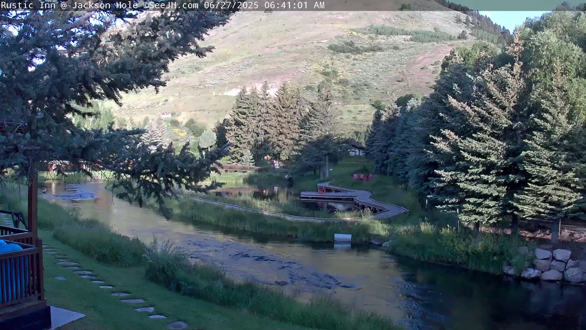 Jackson Hole, Flat Creek from Rustic Inn Resort Live Cam - Jackson, Teton, Wyoming, USA