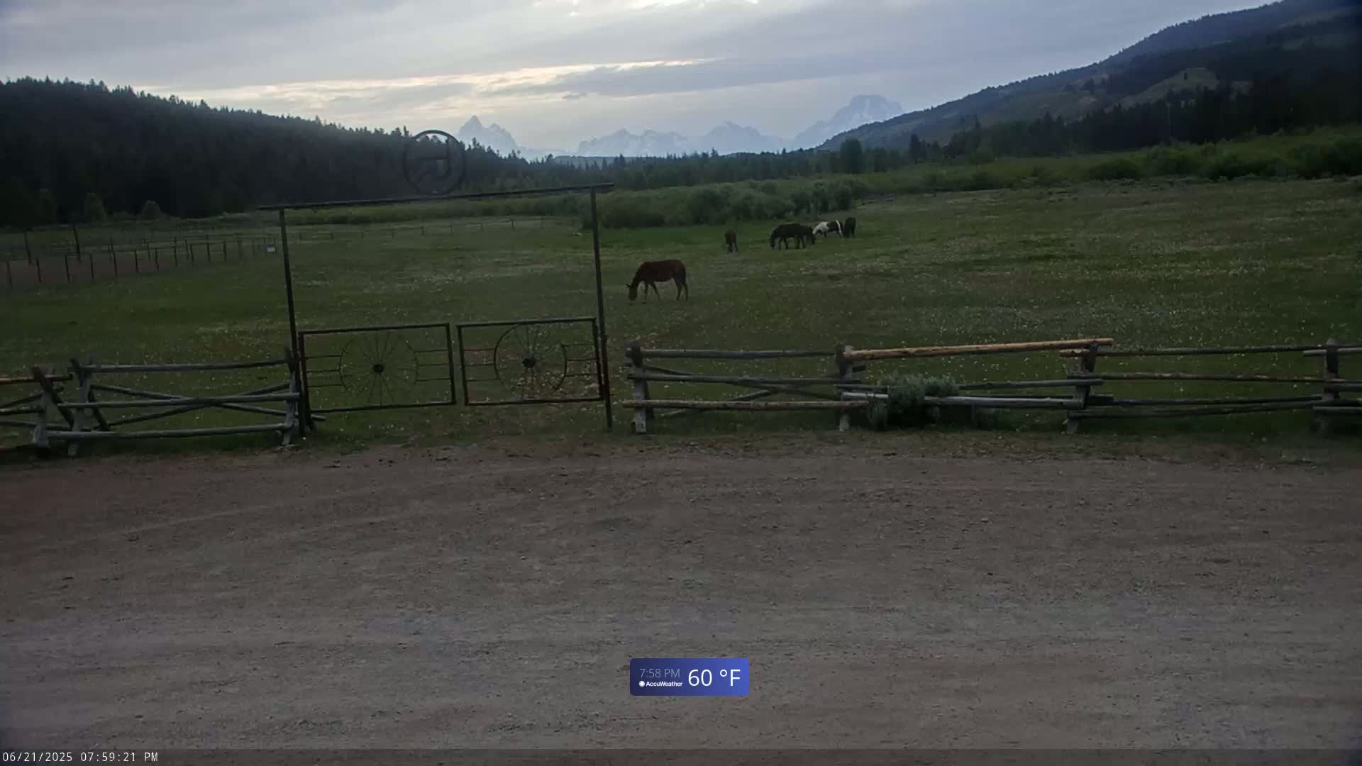 Turpin Meadow Ranch & Campground Live Cam - Moran, Teton, Wyoming, USA