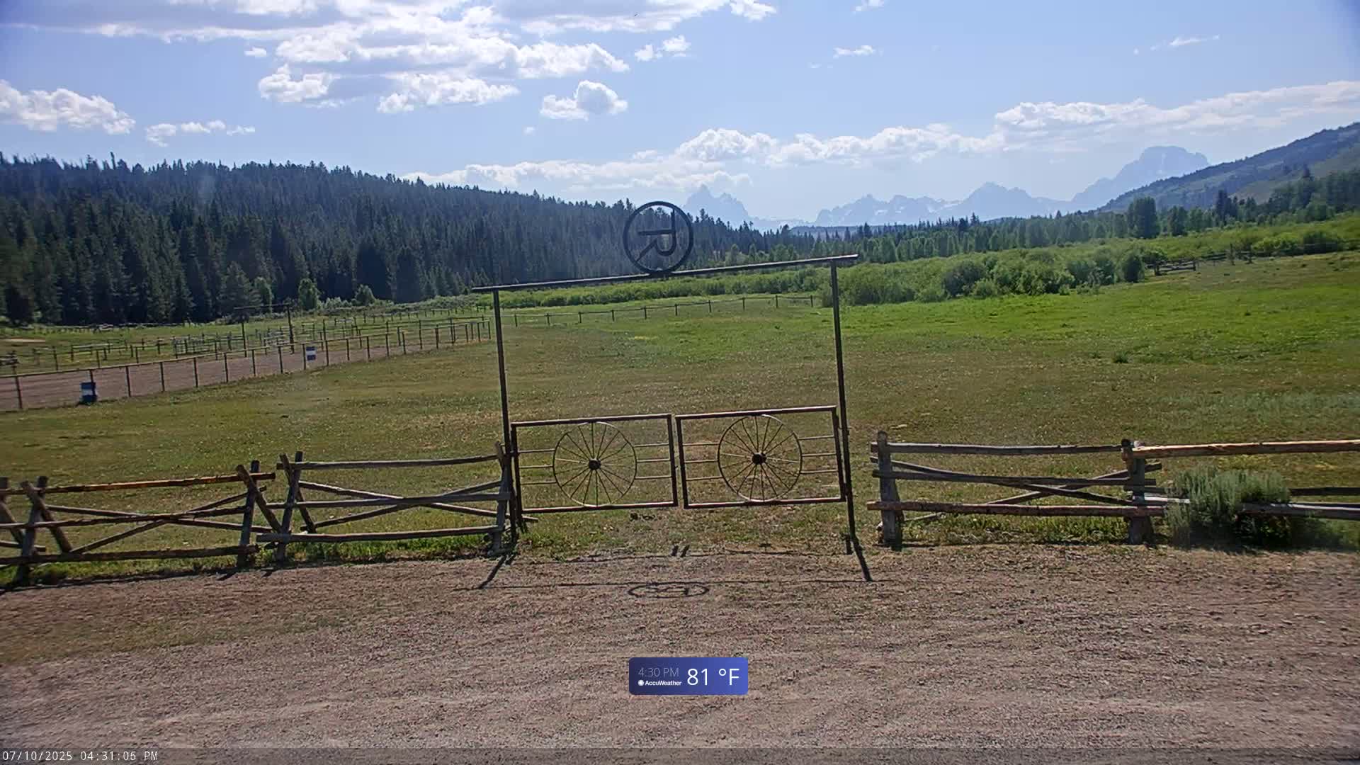 Turpin Meadow Ranch & Campground Live Cam - Moran, Teton, Wyoming, USA