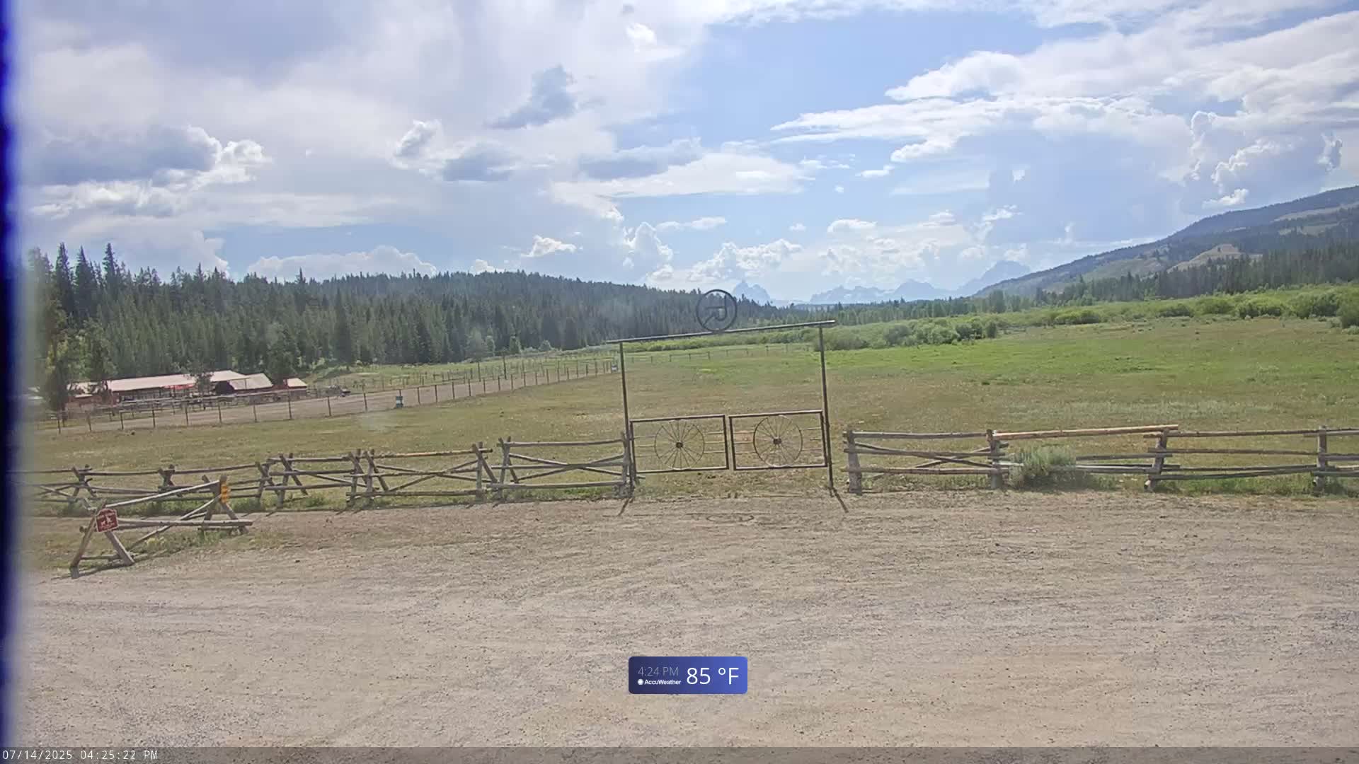 Turpin Meadow Ranch & Campground Live Cam - Moran, Teton, Wyoming, USA