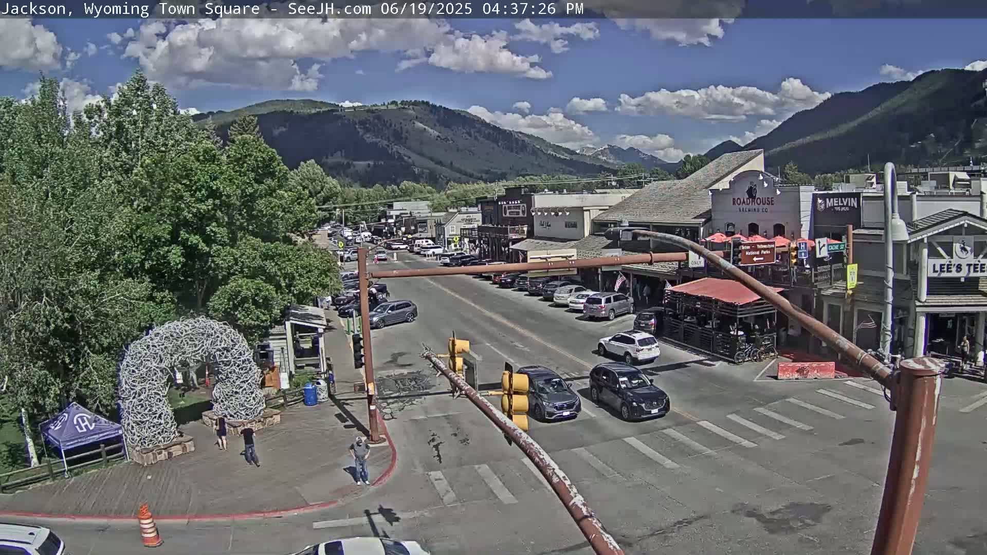 Jackson Hole, Jackson Town Junction Easy View Live Cam - Jackson, Teton, Wyoming, USA