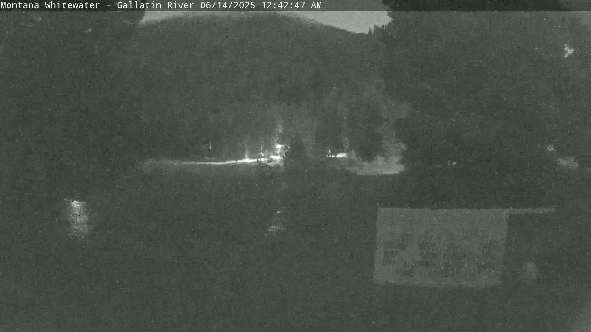 Montana Whitewater Rafting & Zipline in Gallatin River Live Cam - Gallatin Gateaway, Gallatin, Montana, USA