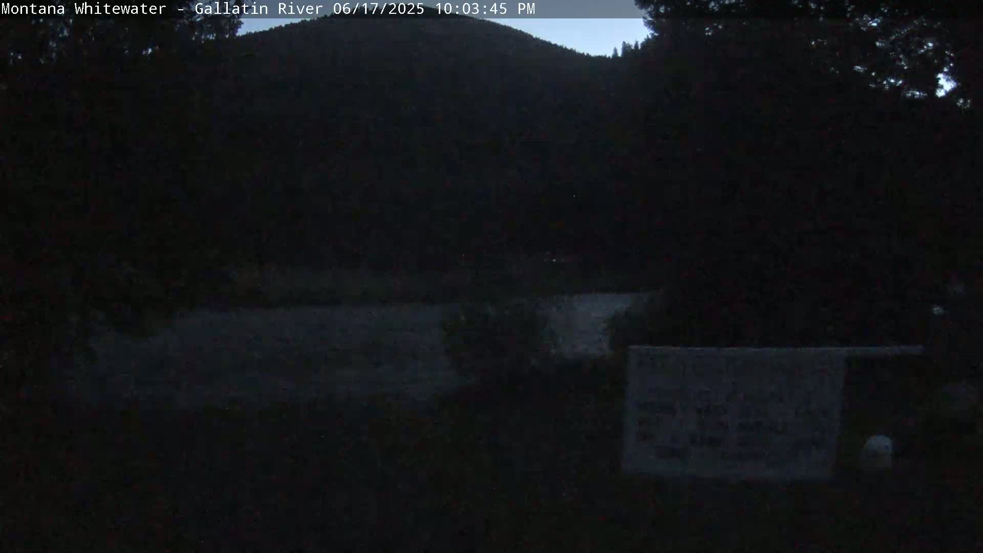 Montana Whitewater Rafting & Zipline in Gallatin River Live Cam - Gallatin Gateaway, Gallatin, Montana, USA