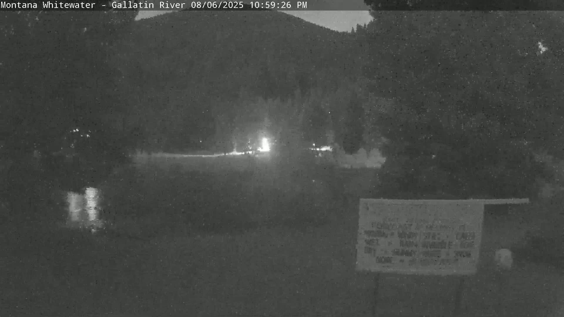 Montana Whitewater Rafting & Zipline in Gallatin River Live Cam - Gallatin Gateaway, Gallatin, Montana, USA