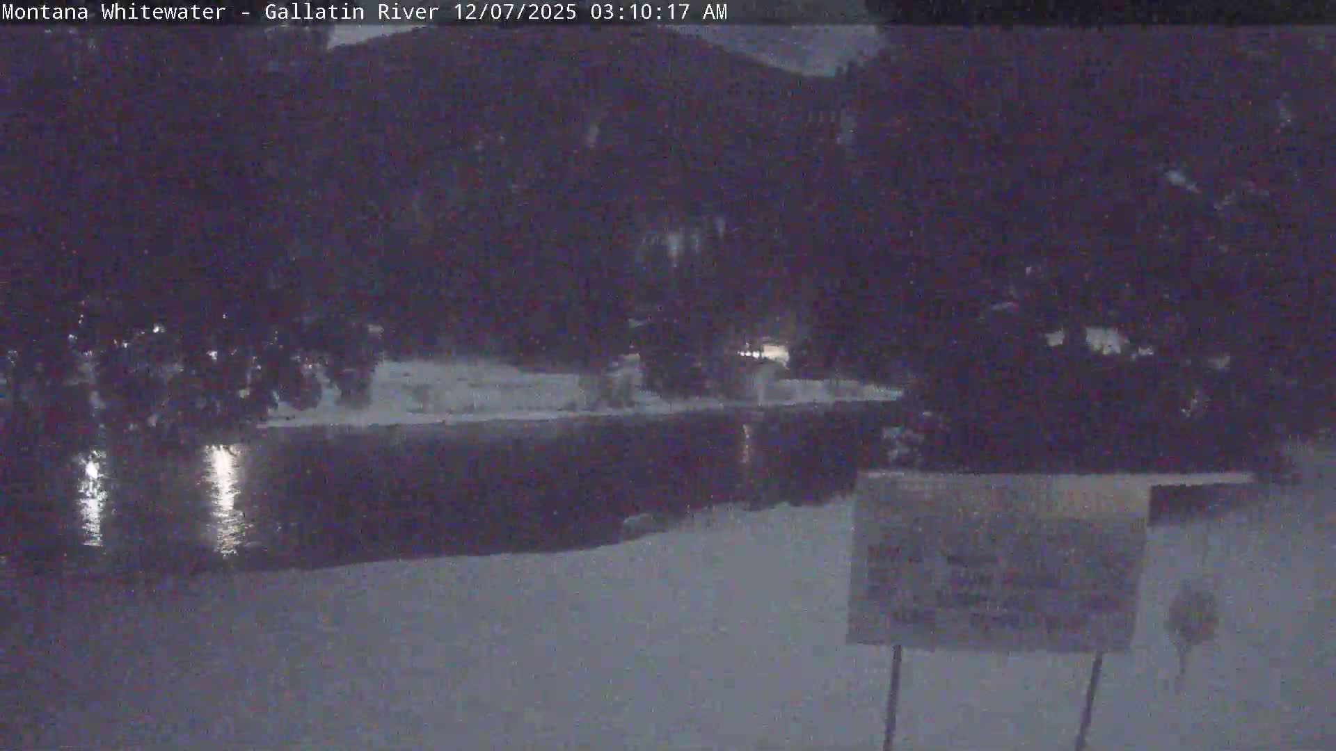 Montana Whitewater Rafting & Zipline in Gallatin River Live Cam - Gallatin Gateaway, Gallatin, Montana, USA