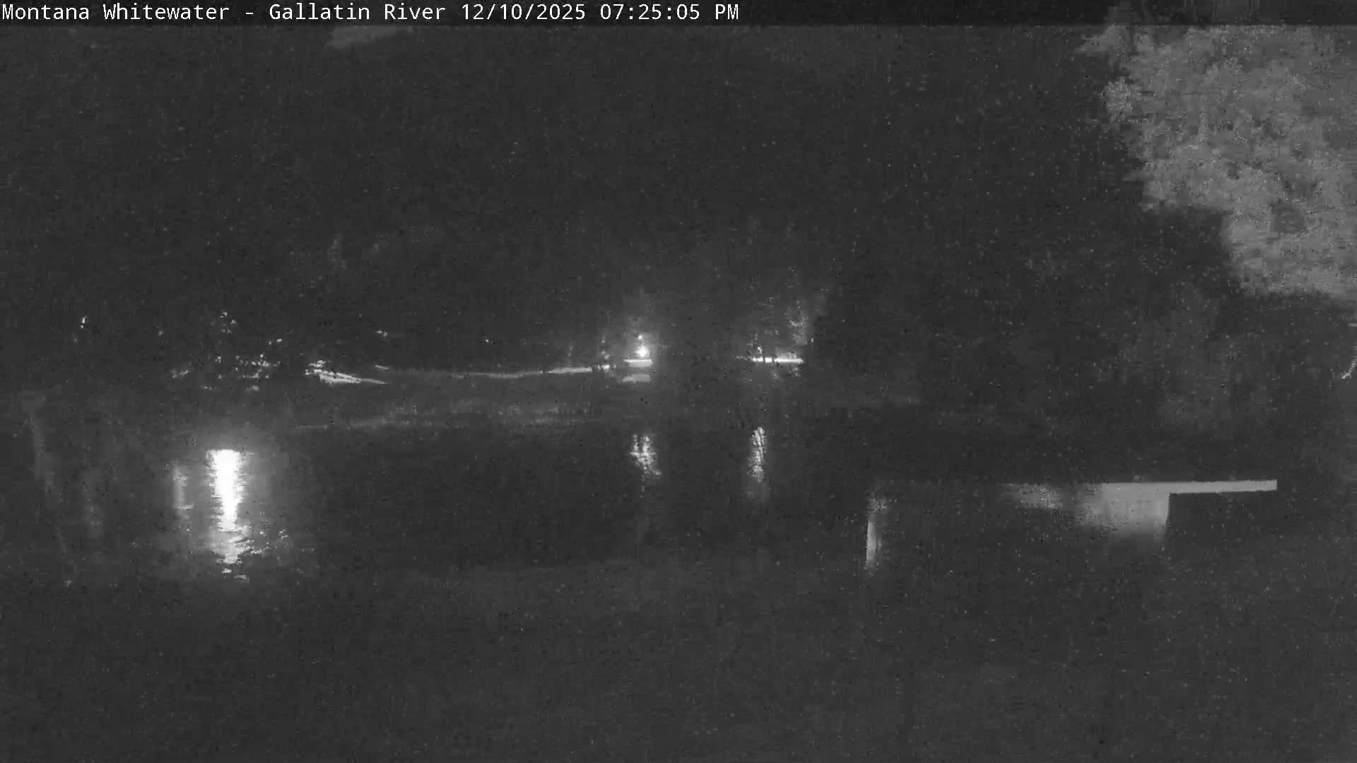 Montana Whitewater Rafting & Zipline in Gallatin River Live Cam - Gallatin Gateaway, Gallatin, Montana, USA