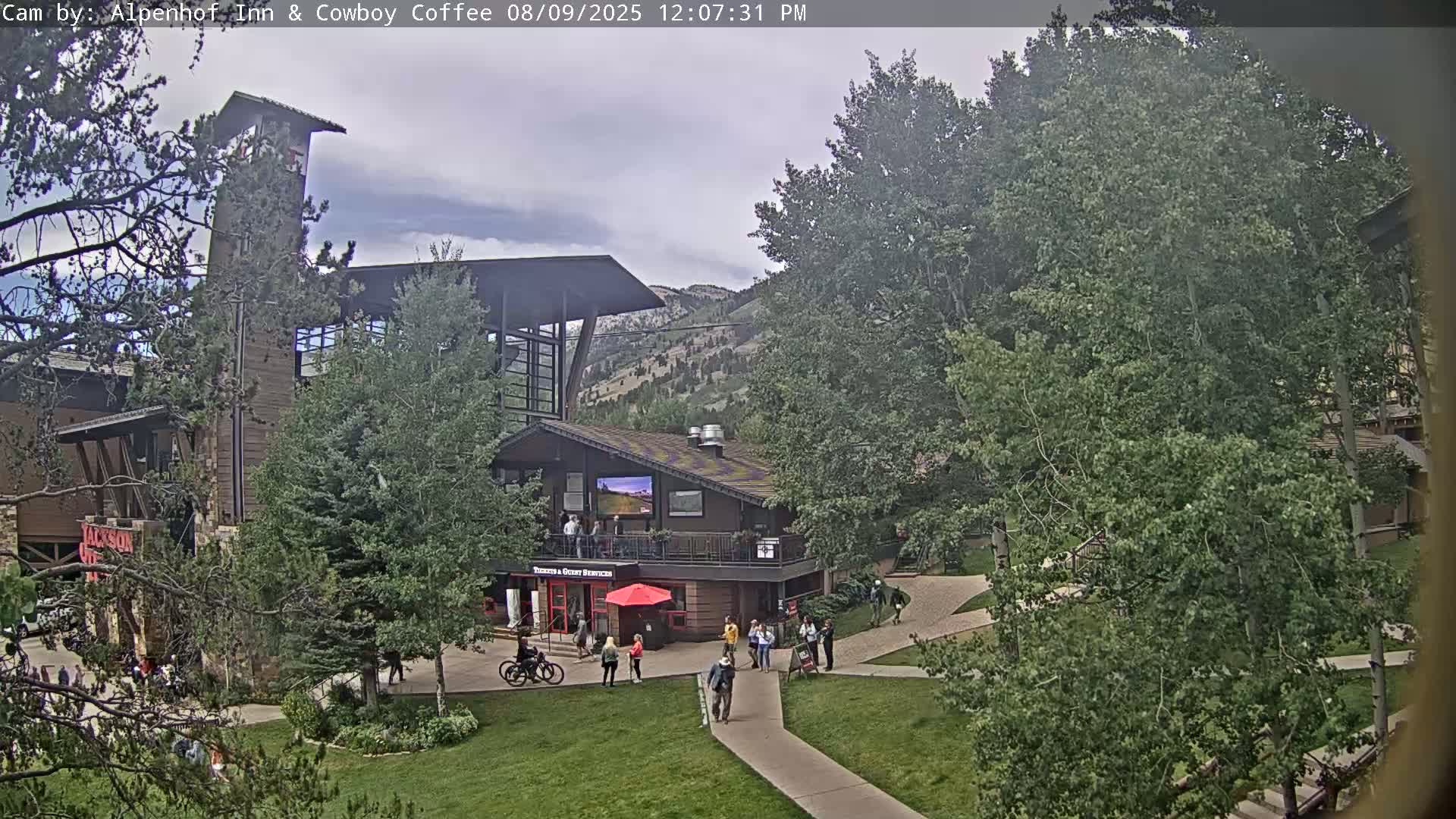  Jackson Hole Mountains &  Teton Ski Village  Live Cam - Teton Village, Teton, Wyoming, USA