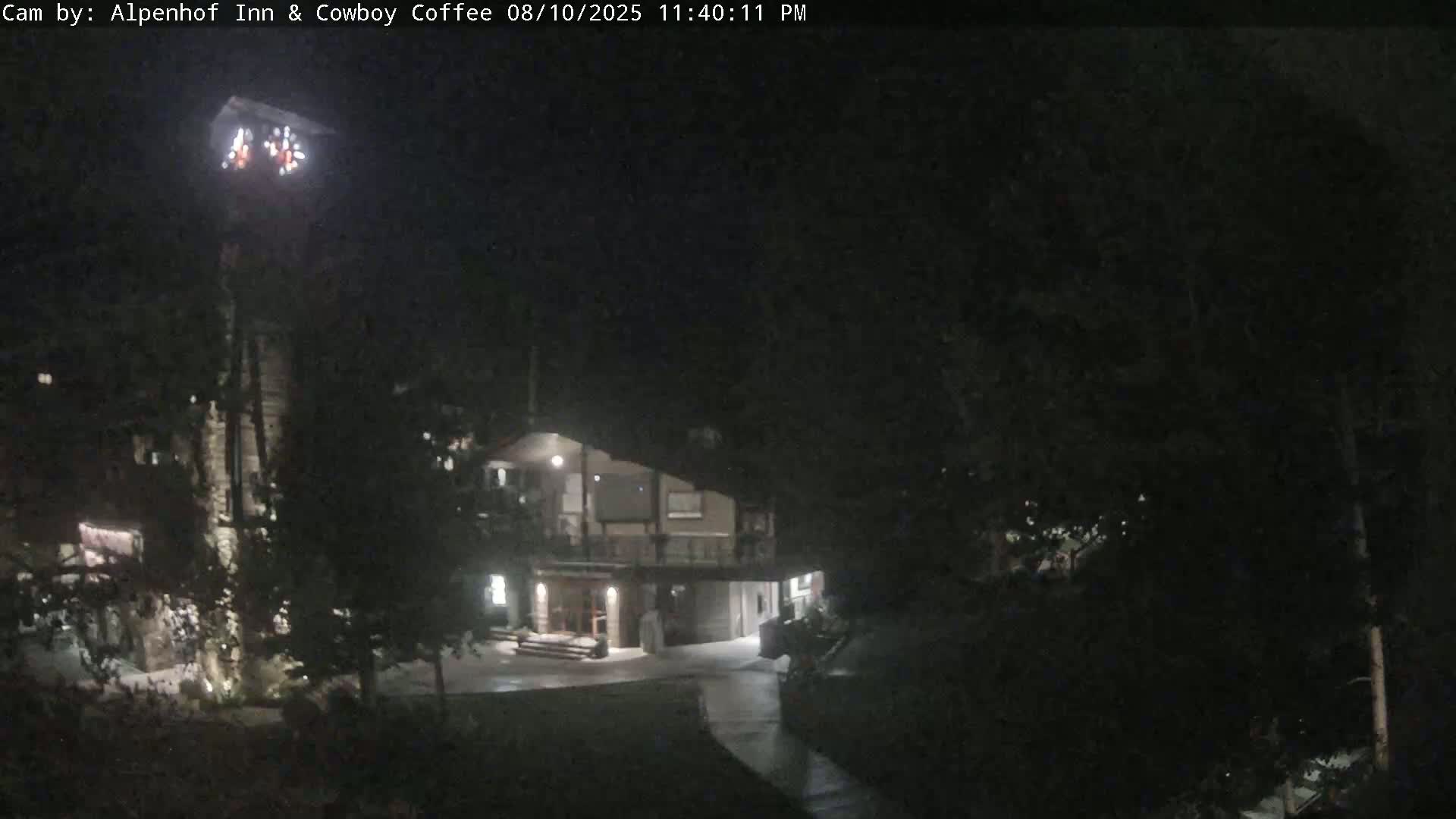  Jackson Hole Mountains &  Teton Ski Village  Live Cam - Teton Village, Teton, Wyoming, USA