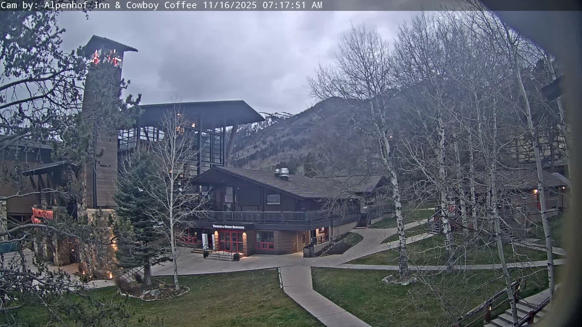  Jackson Hole Mountains &  Teton Ski Village  Live Cam - Teton Village, Teton, Wyoming, USA